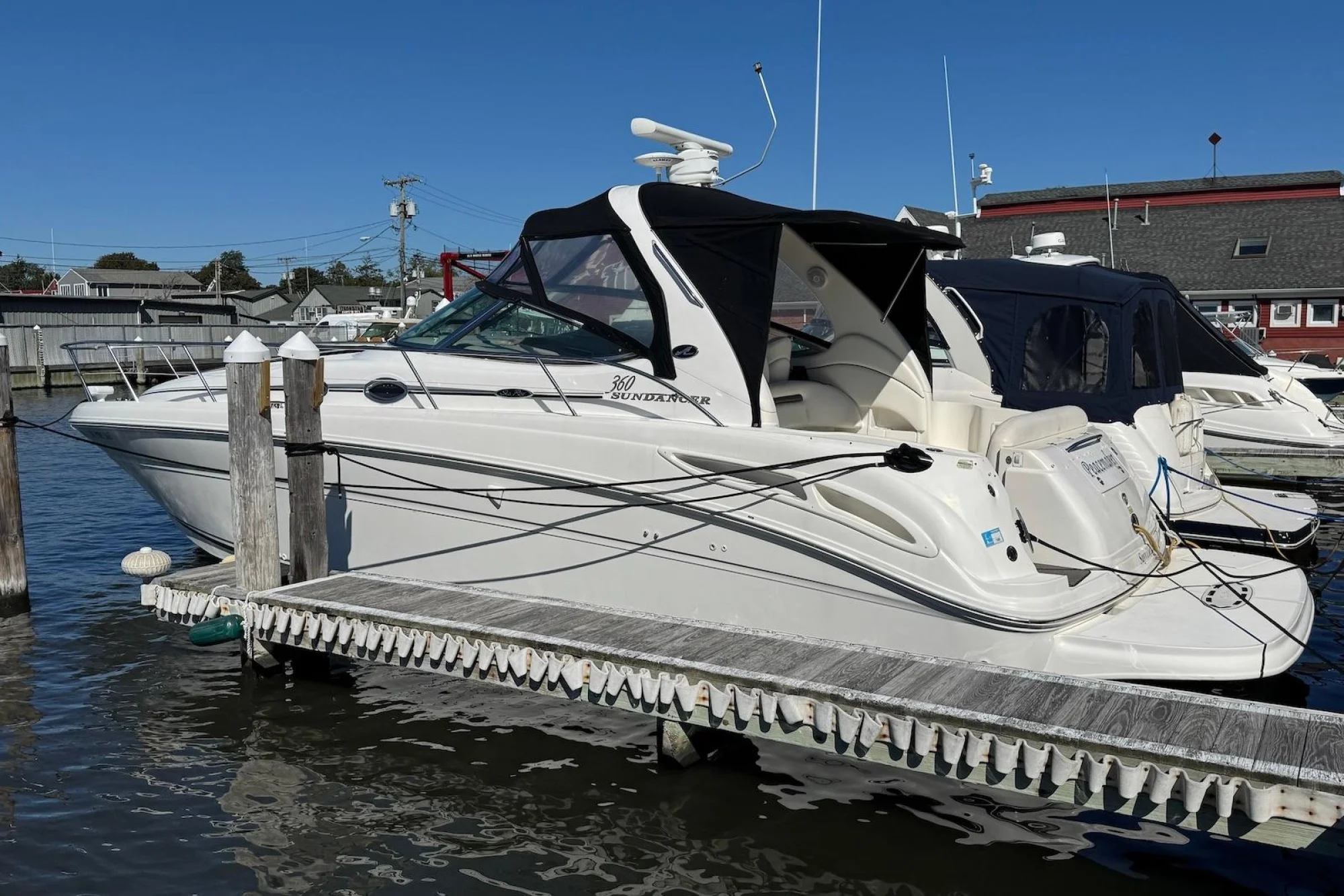 Sea Ray 360 Sundancer - Image 5