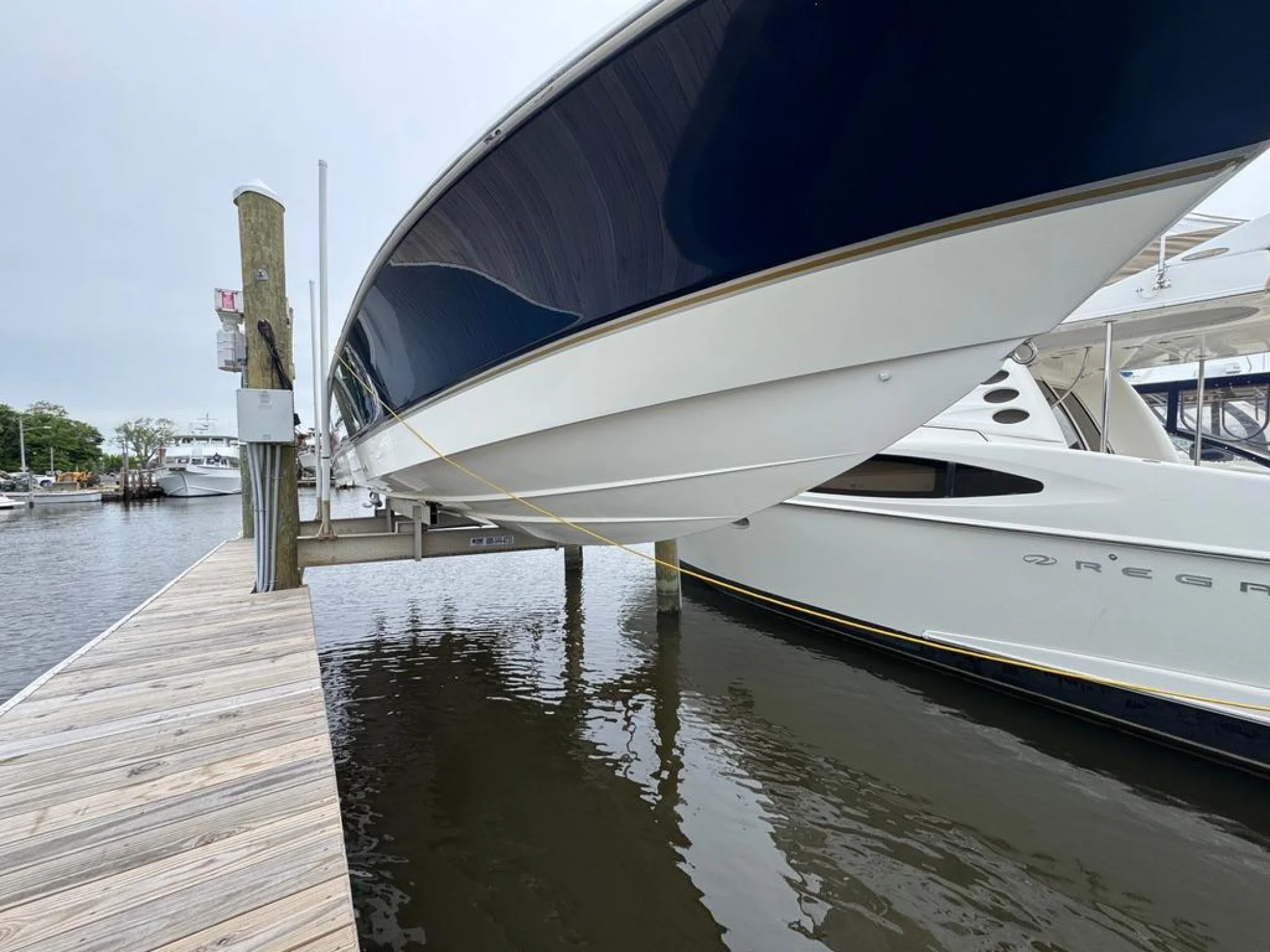 Wellcraft Scarab Fisherman CCF 35 - Image 4