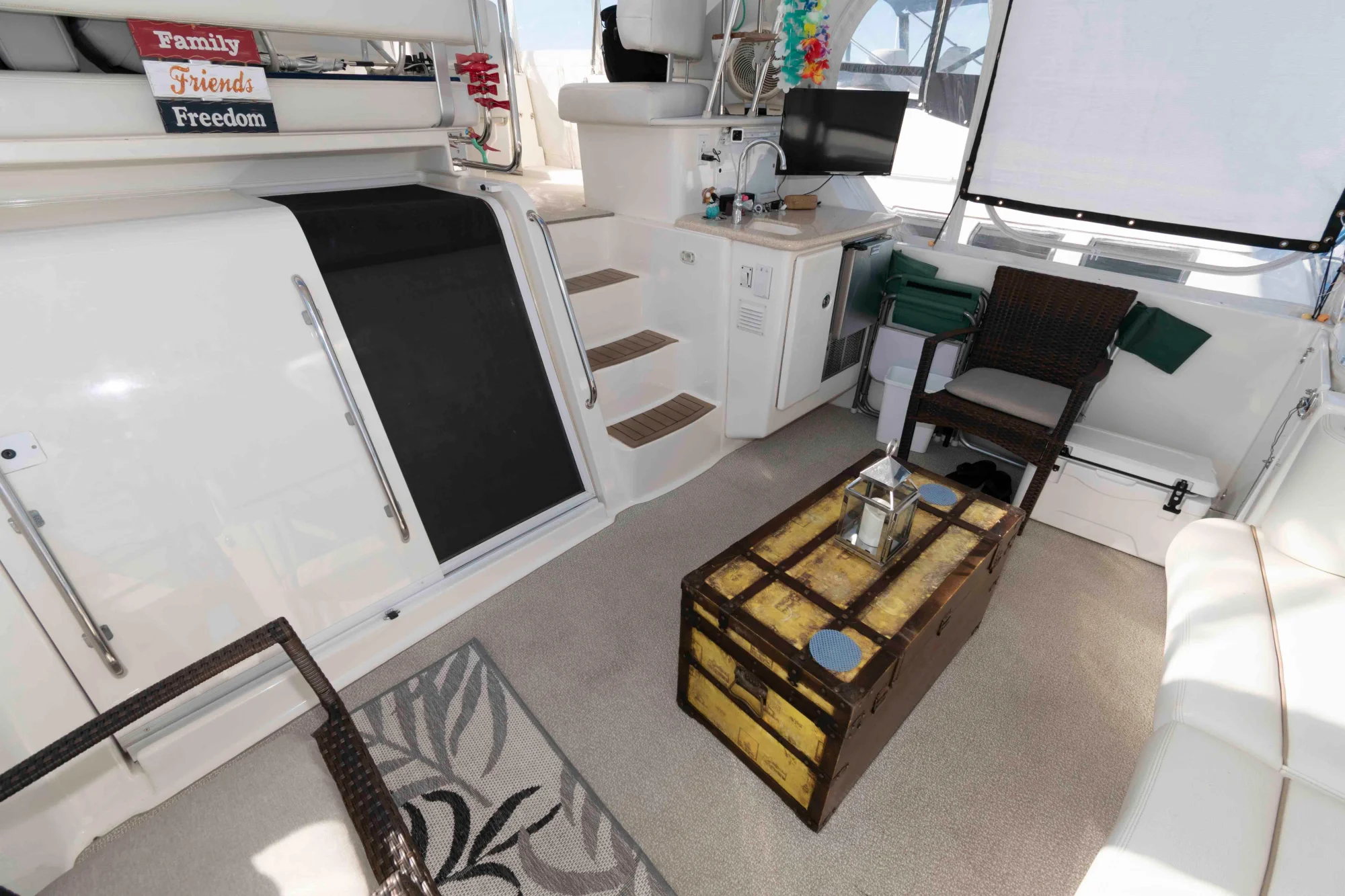 Silverton 39 Motor Yacht - Image 4