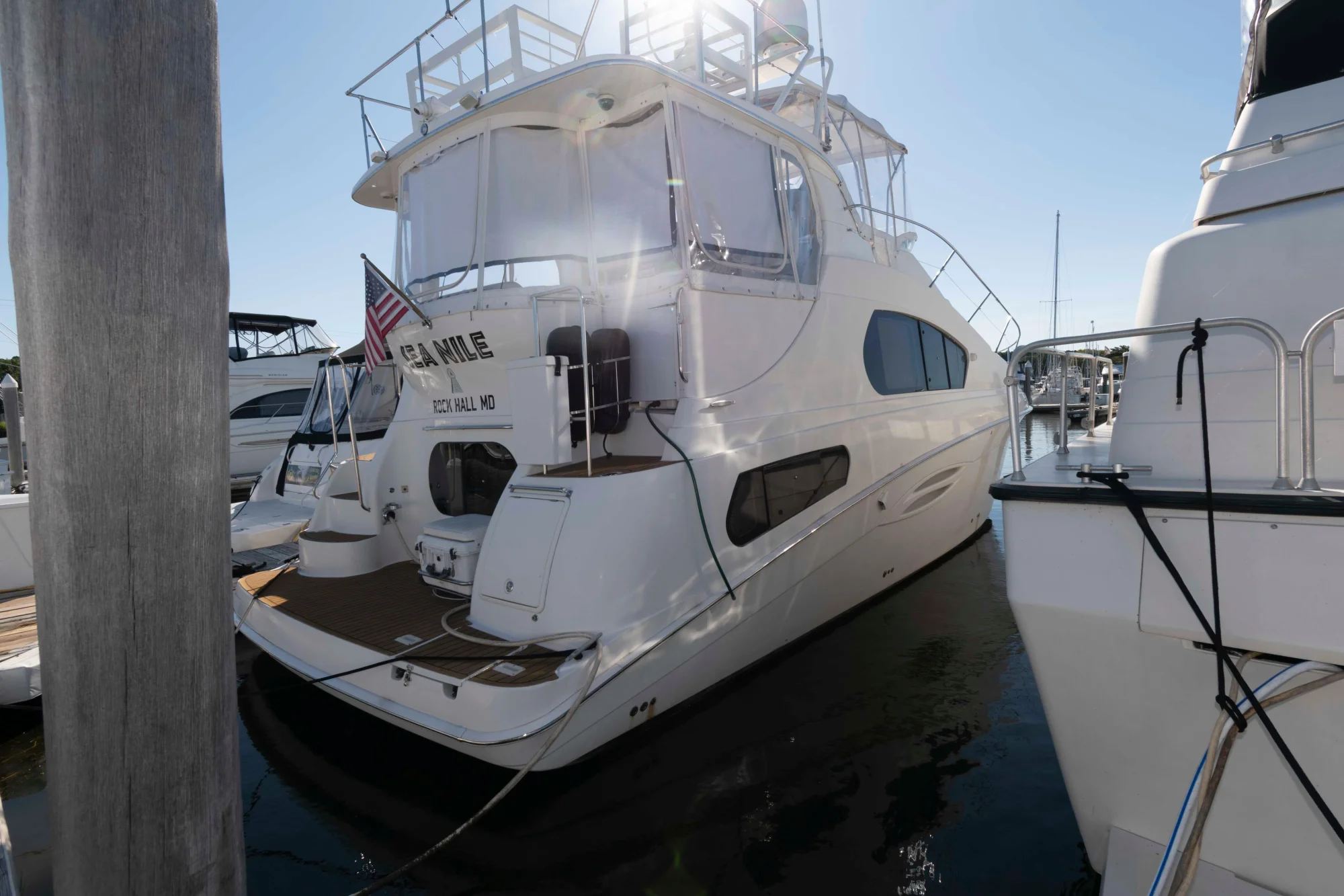 Silverton 39 Motor Yacht - Image 2