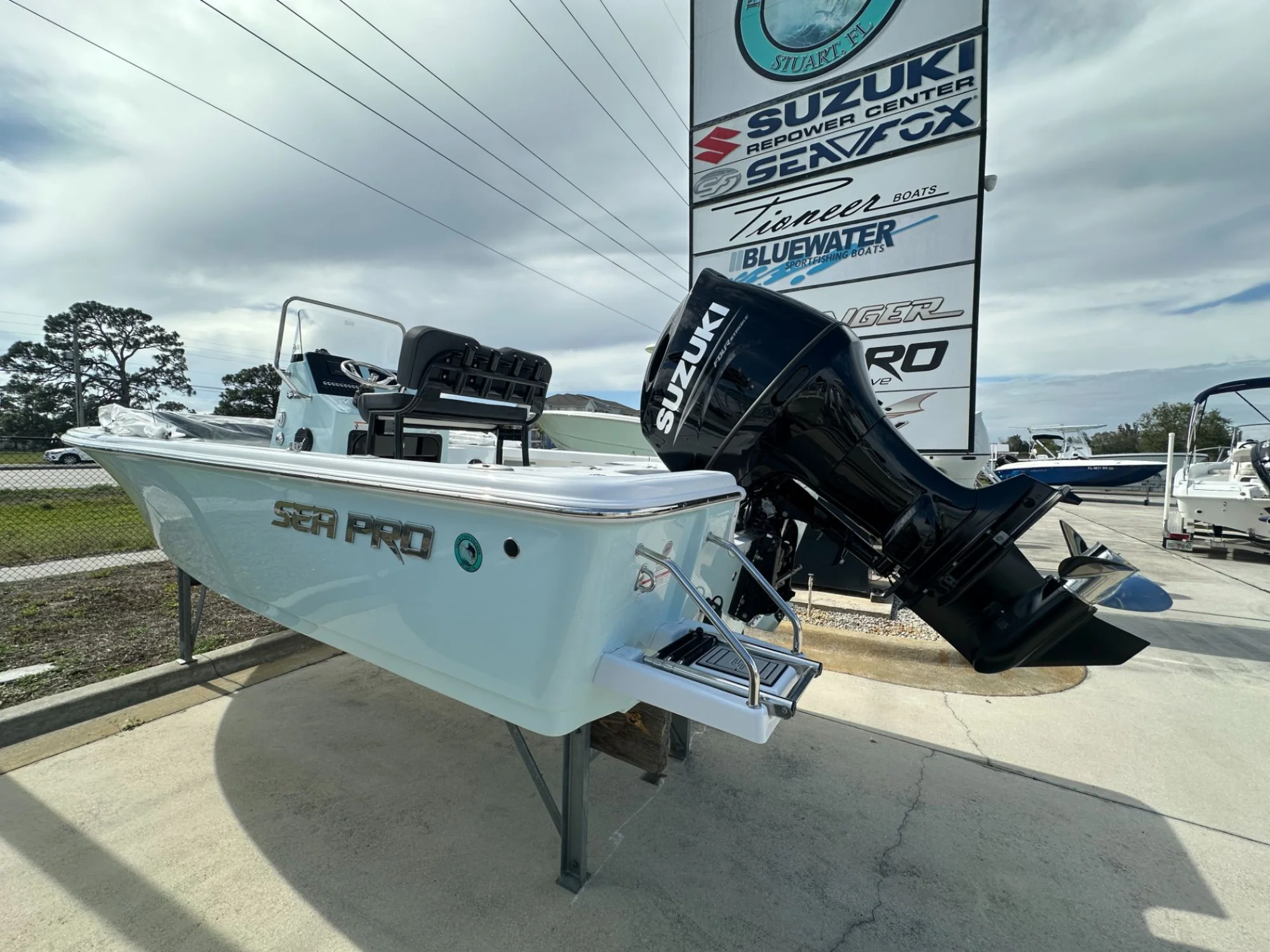 2026 Sea Pro 210 Bay - Image 3