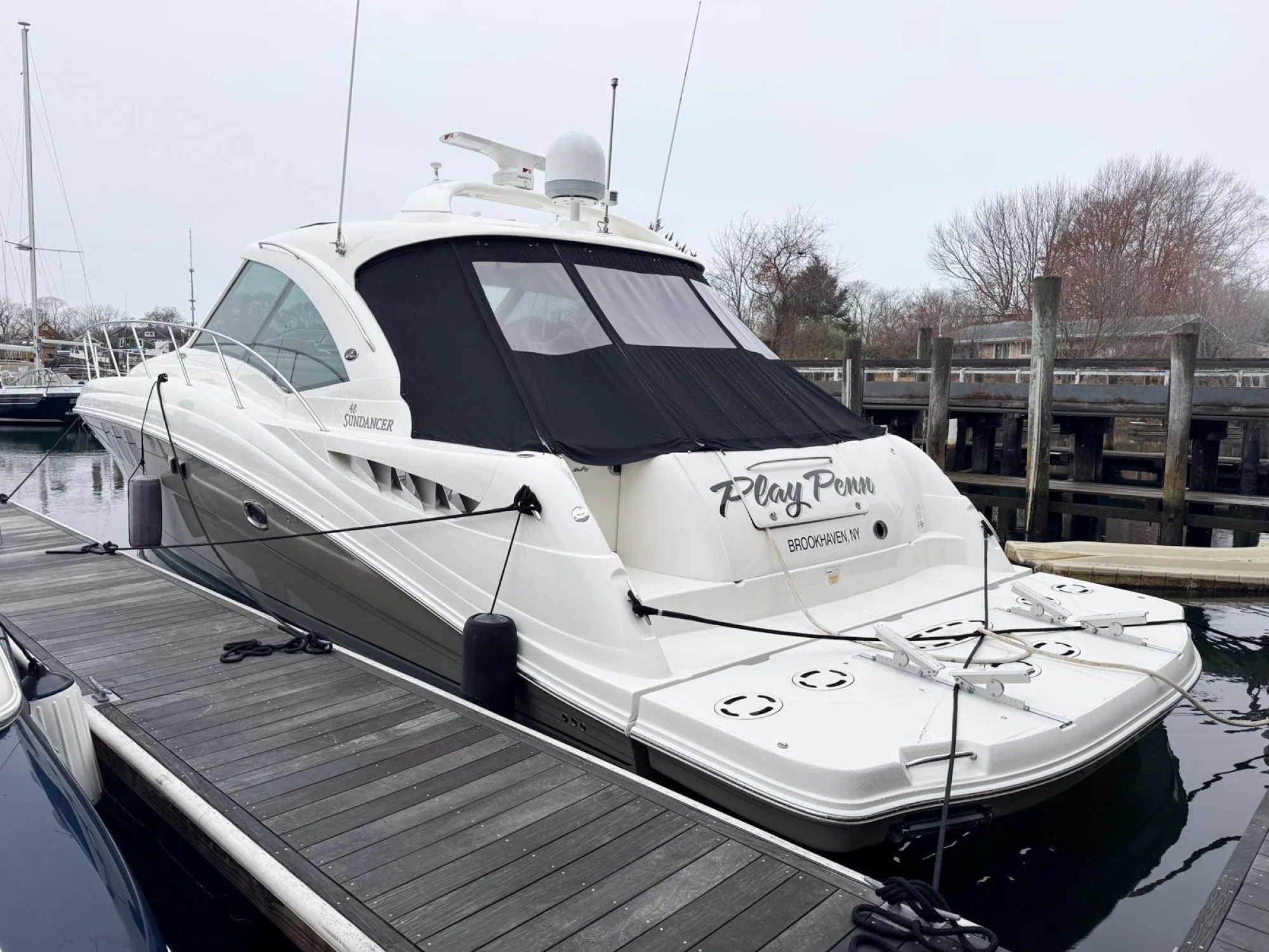 Sea Ray 48 Sundancer - Image 3