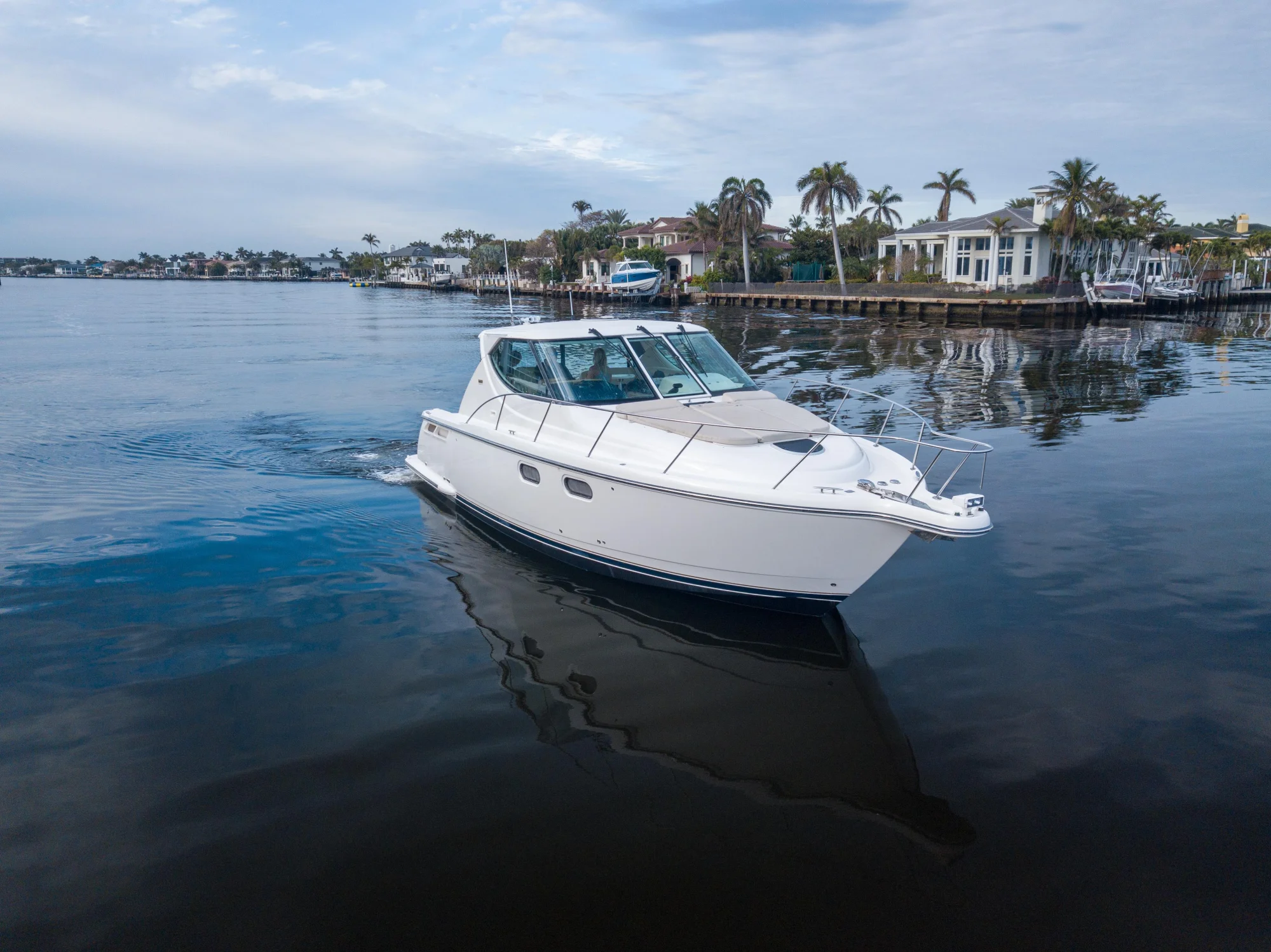 Tiara Yachts 3900 Sovran