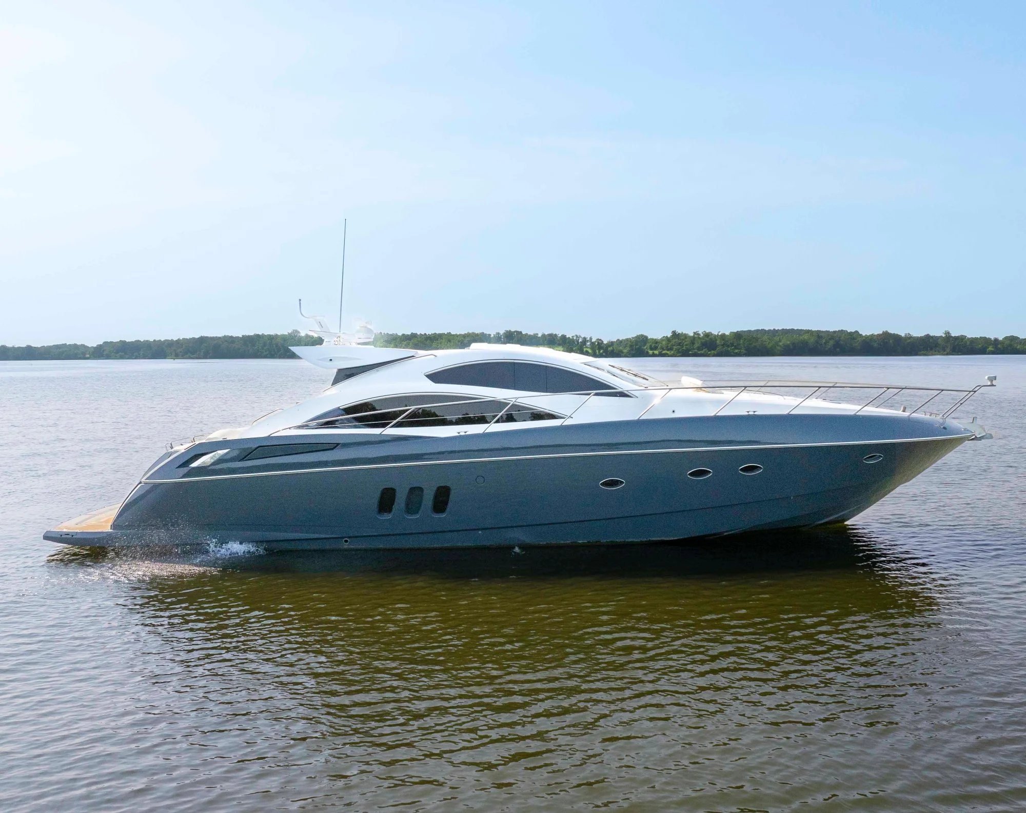 Sunseeker Predator 62 - Image 3
