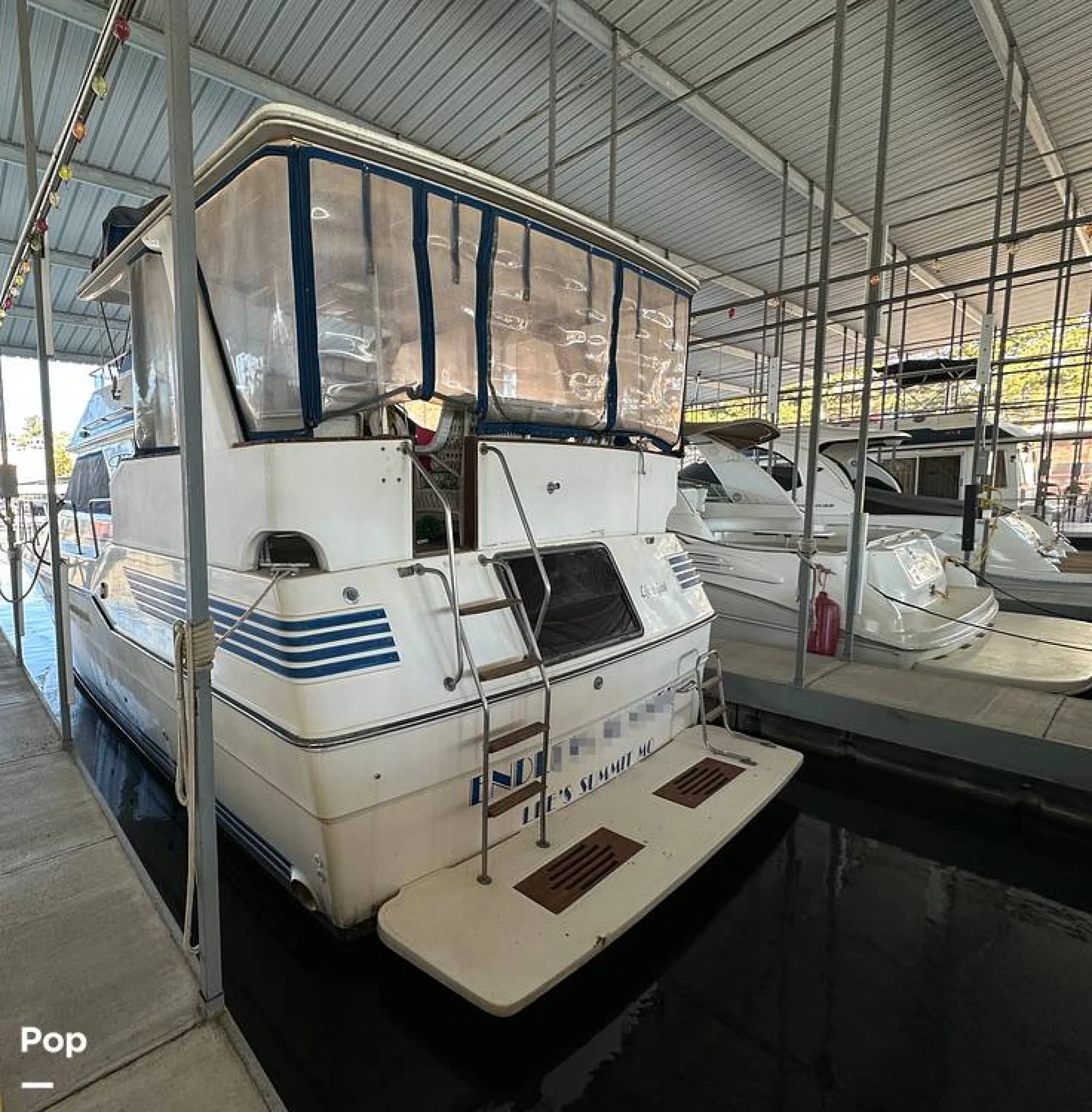 1986 Sea Ray 410 AFt Cabin - Image 4