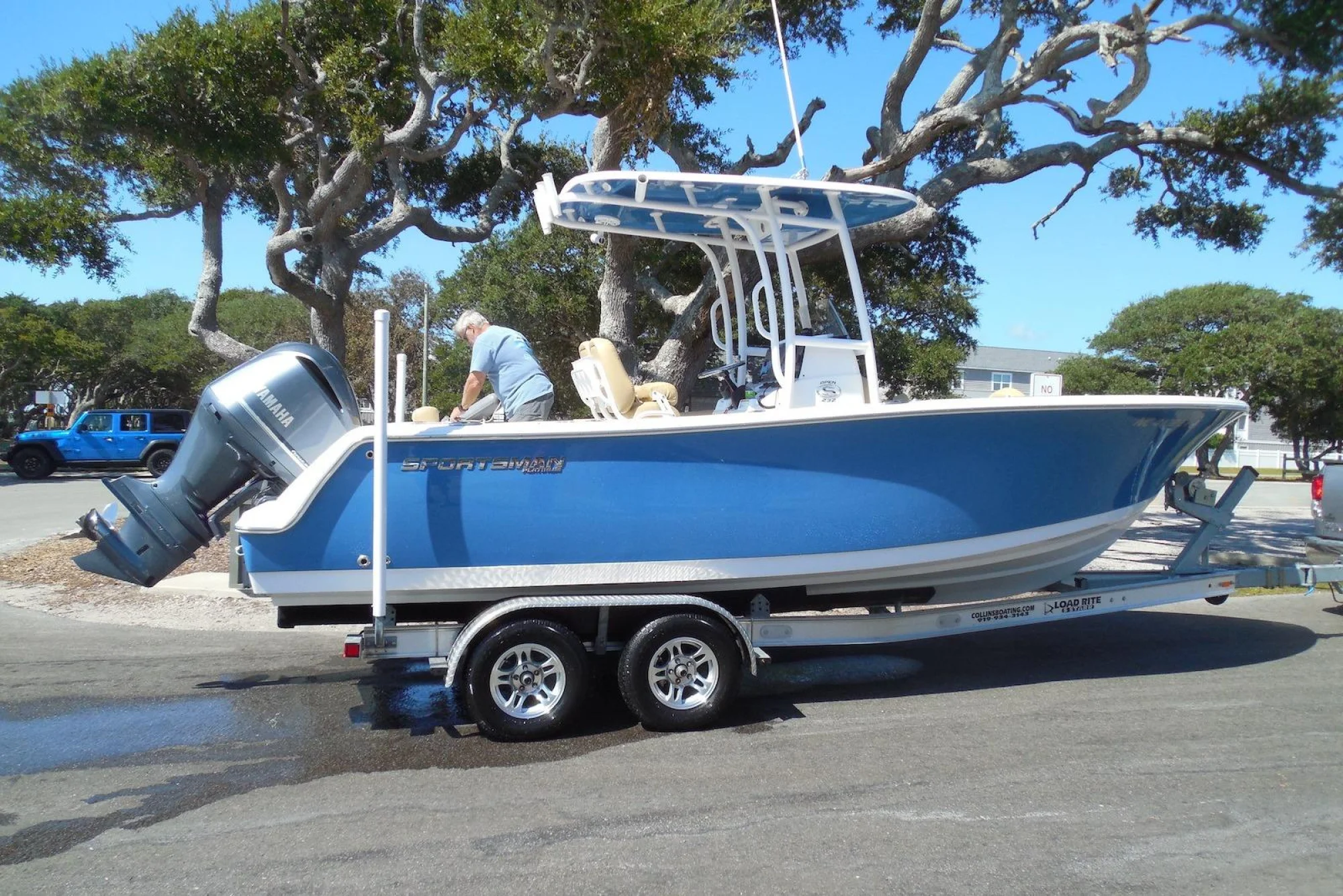 Sportsman Open 232 Center Console - Image 2