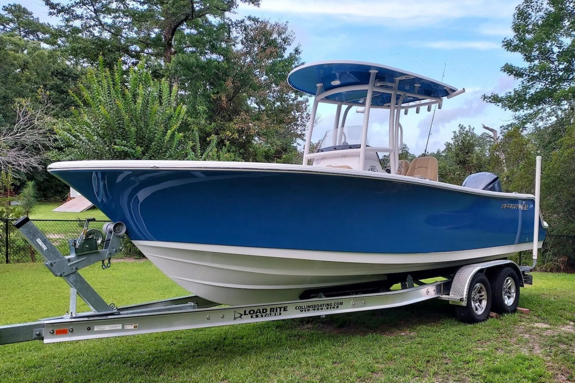 Sportsman Open 232 Center Console