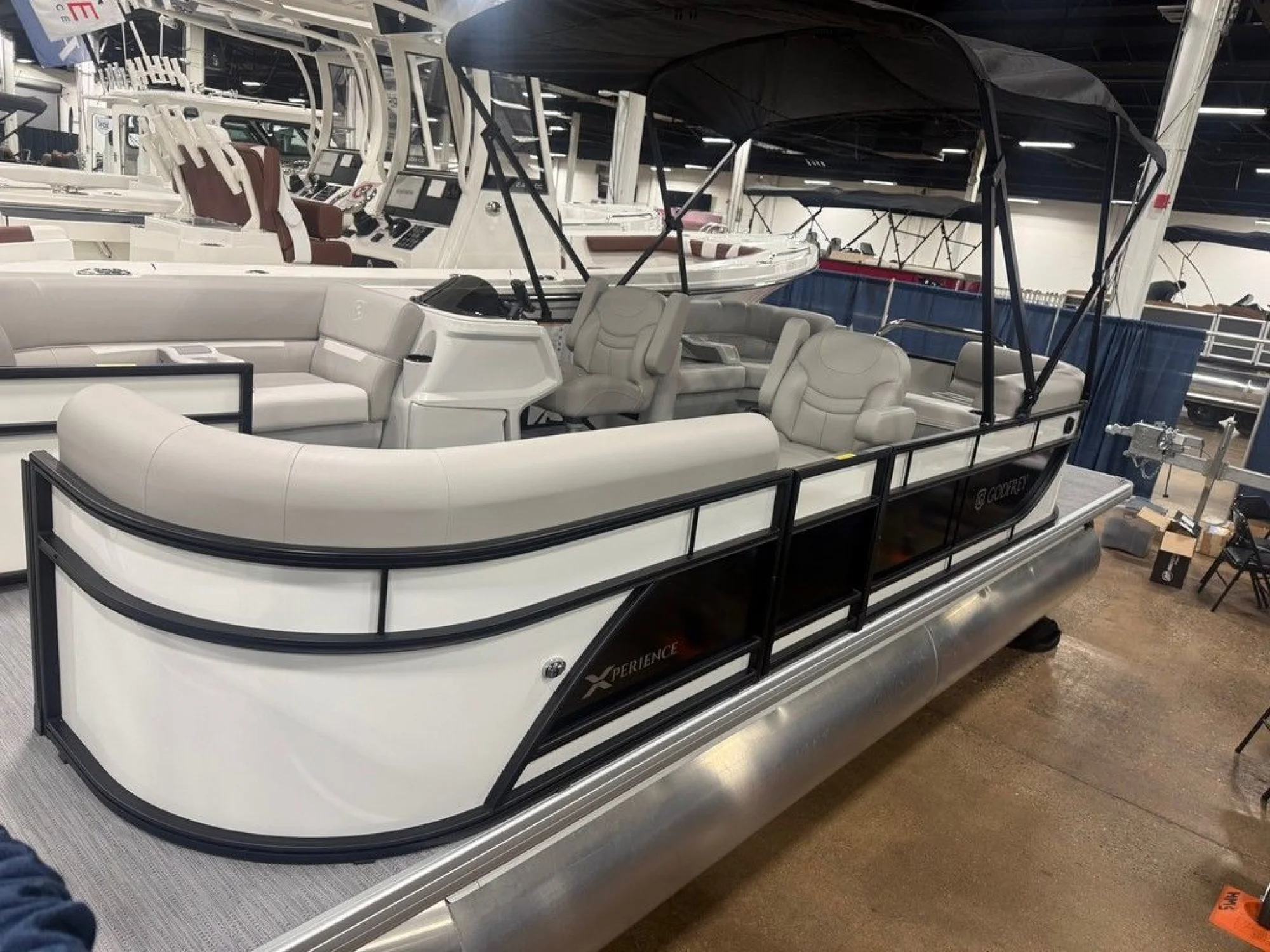 Godfrey Pontoons Xperience 2086 SBX 25 in. Package