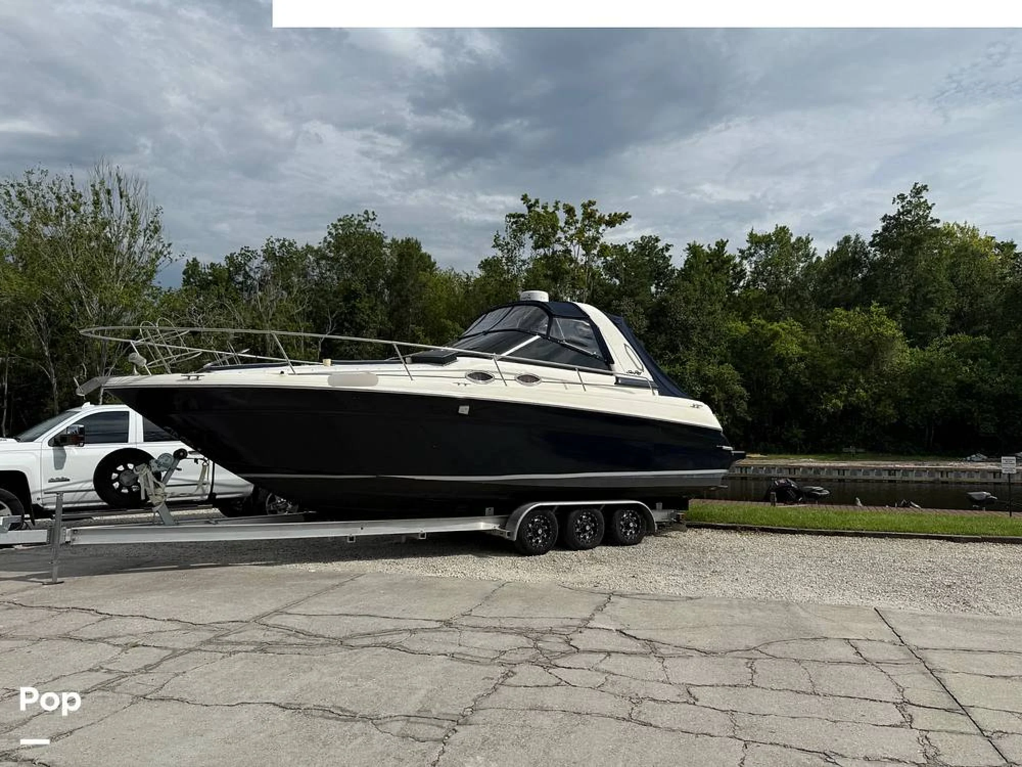 1997 Sea Ray 290 Sundancer - Main Image