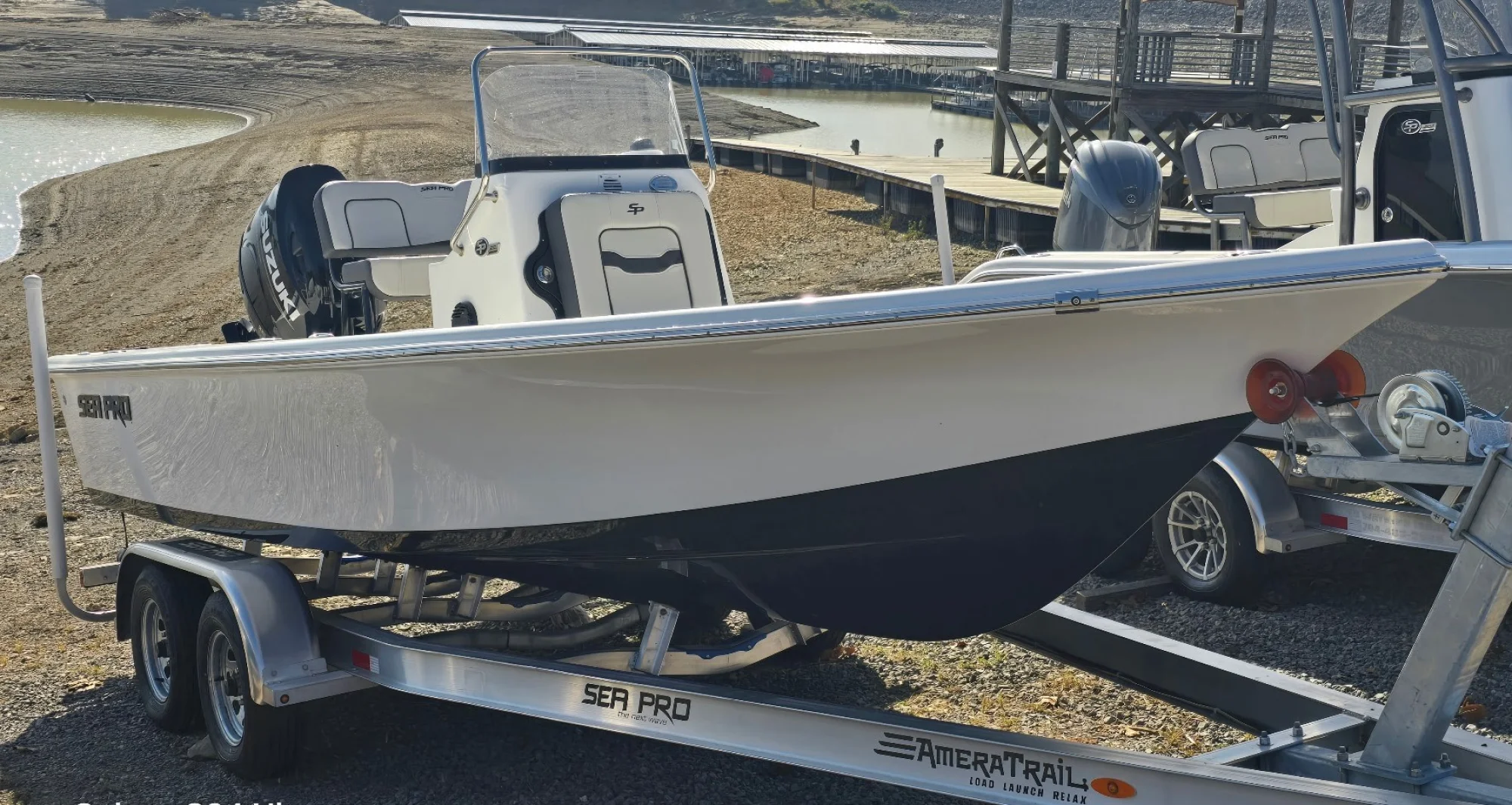 2025 Sea Pro 210 DLX w/ Trailer - Image 2