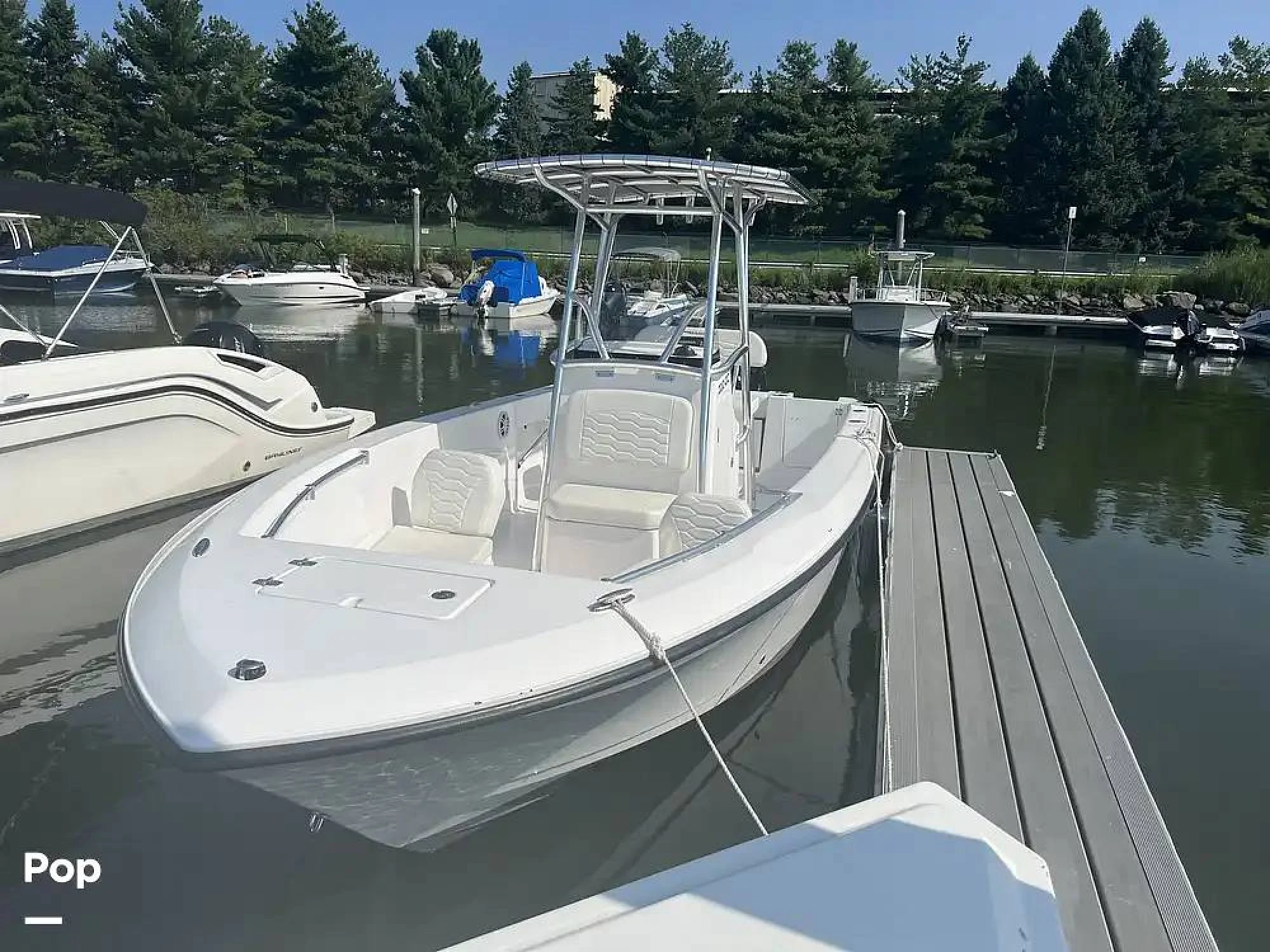 2024 Aquasport 220 CC - Image 2