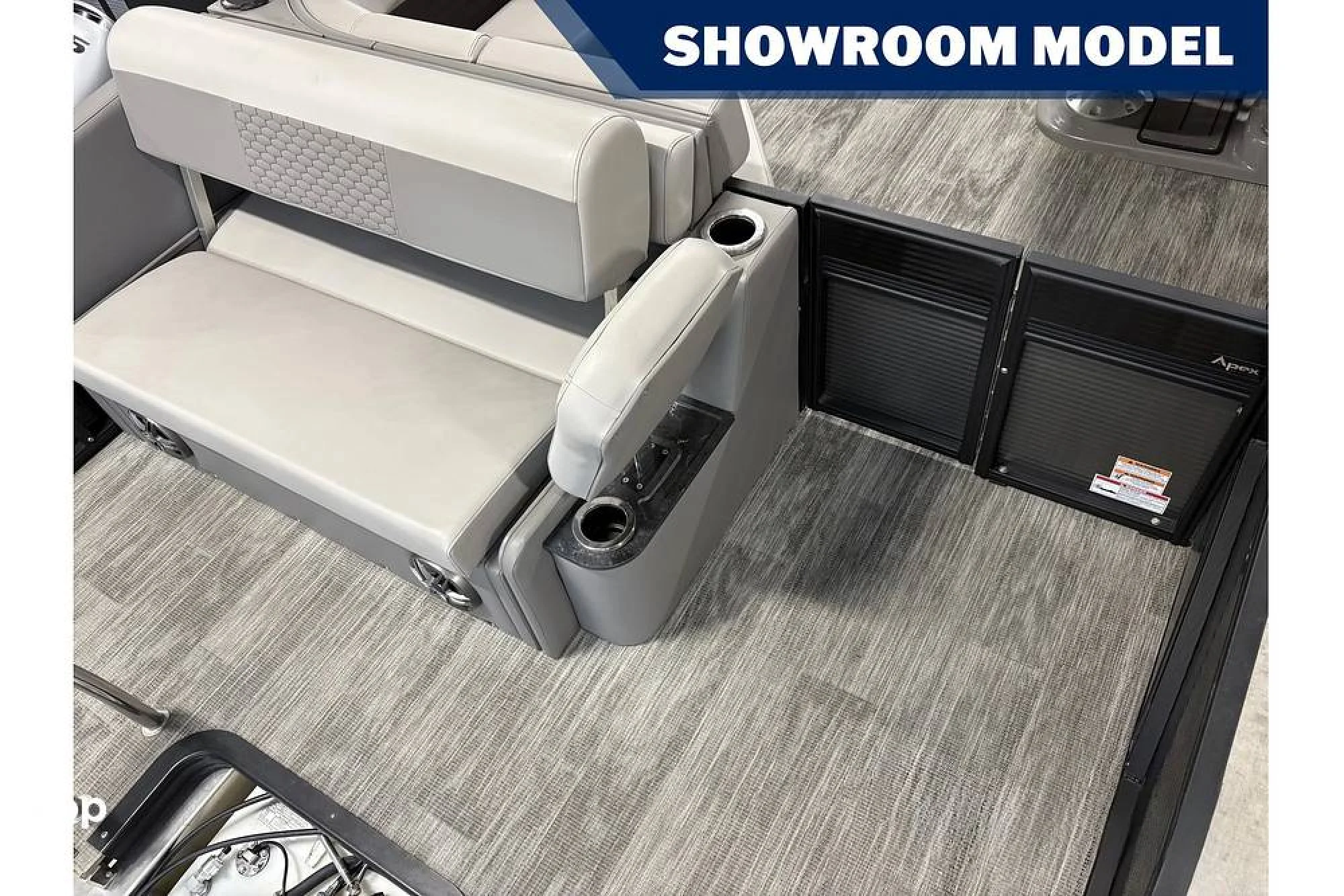 2023 Qwest M-CLASS 8522 LANAI-RTZ - Image 5