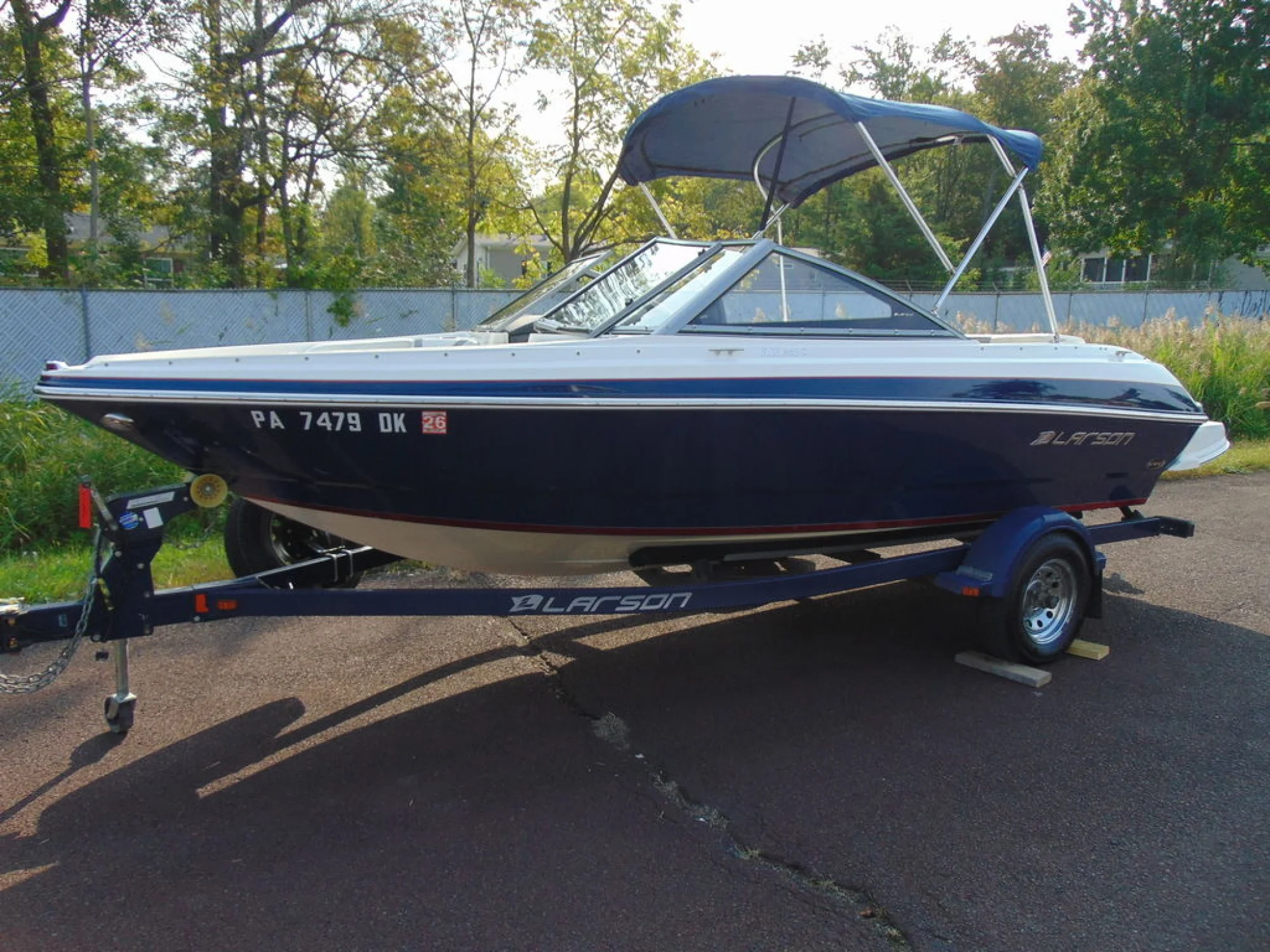 Larson LX 205