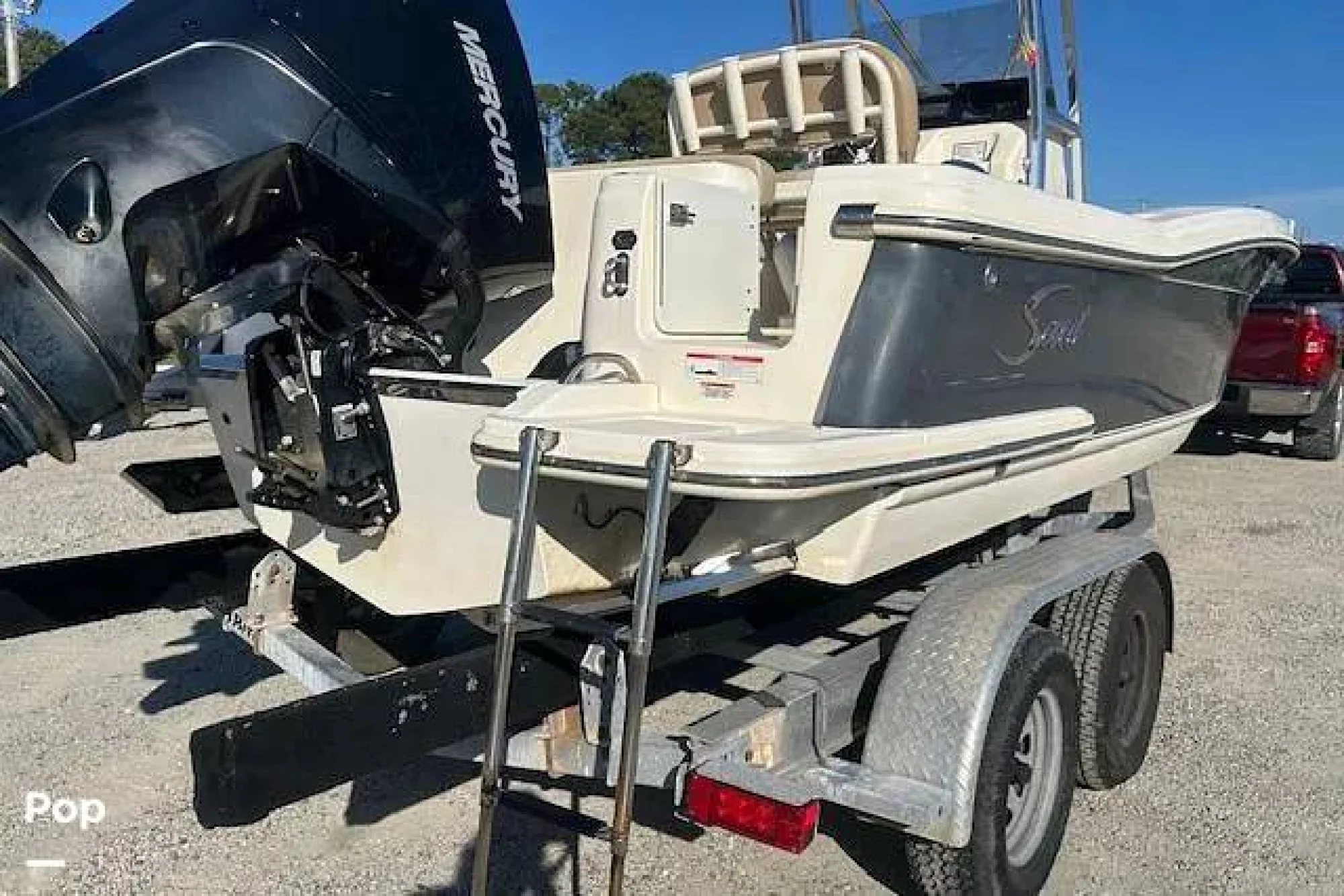 2022 Scout 215 XSF - Image 2