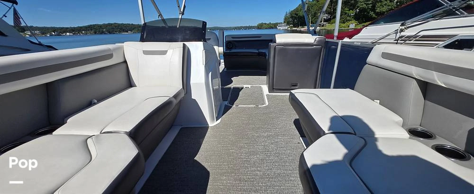 2023 Hurricane Sundeck Sport 185 OB - Image 3