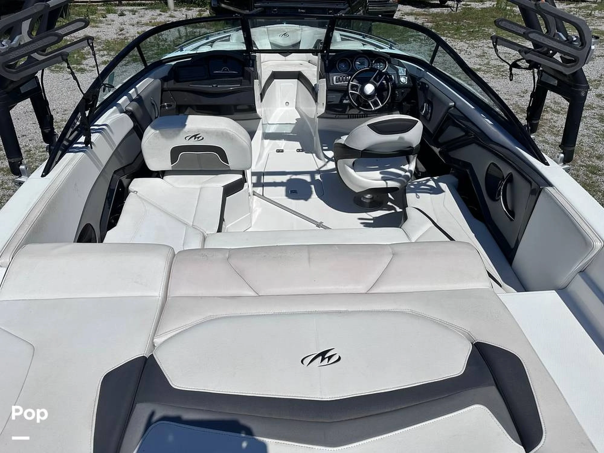 2017 Monterey 238 SS Roswell Surf Edition - Image 4