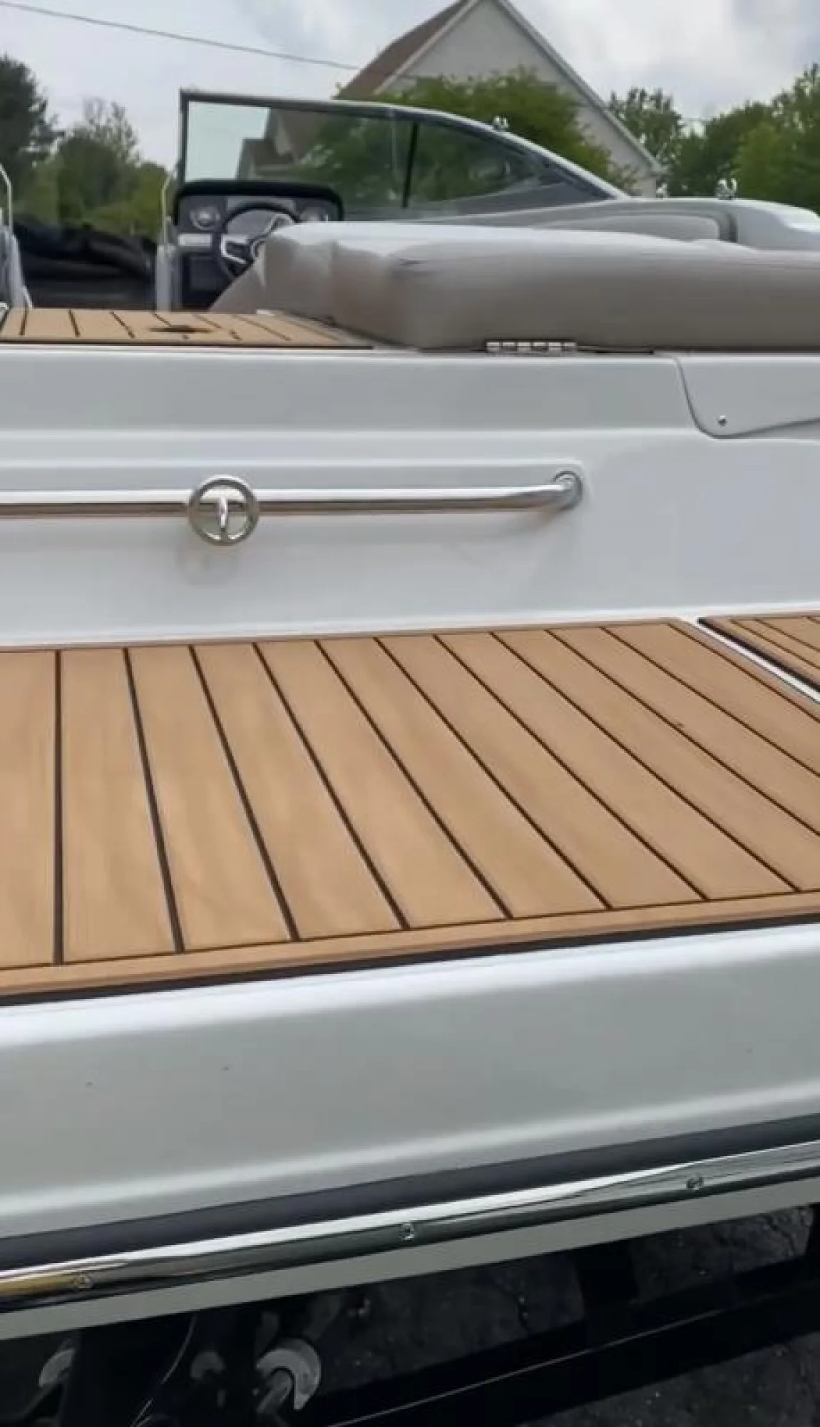 2023 Crownline Boats 240 SS - Image 3
