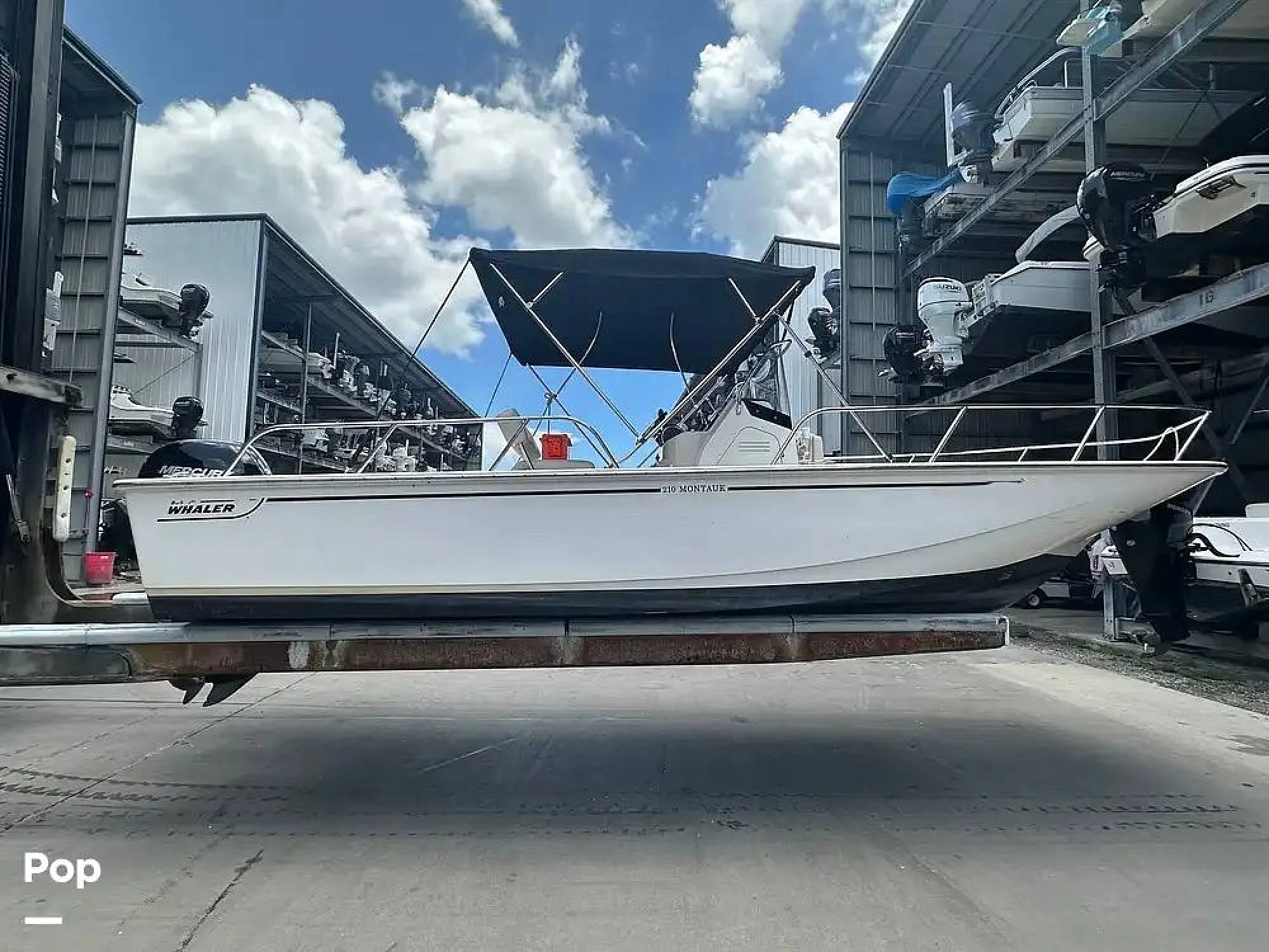 2024 Boston Whaler 210 Montauk - Main Image