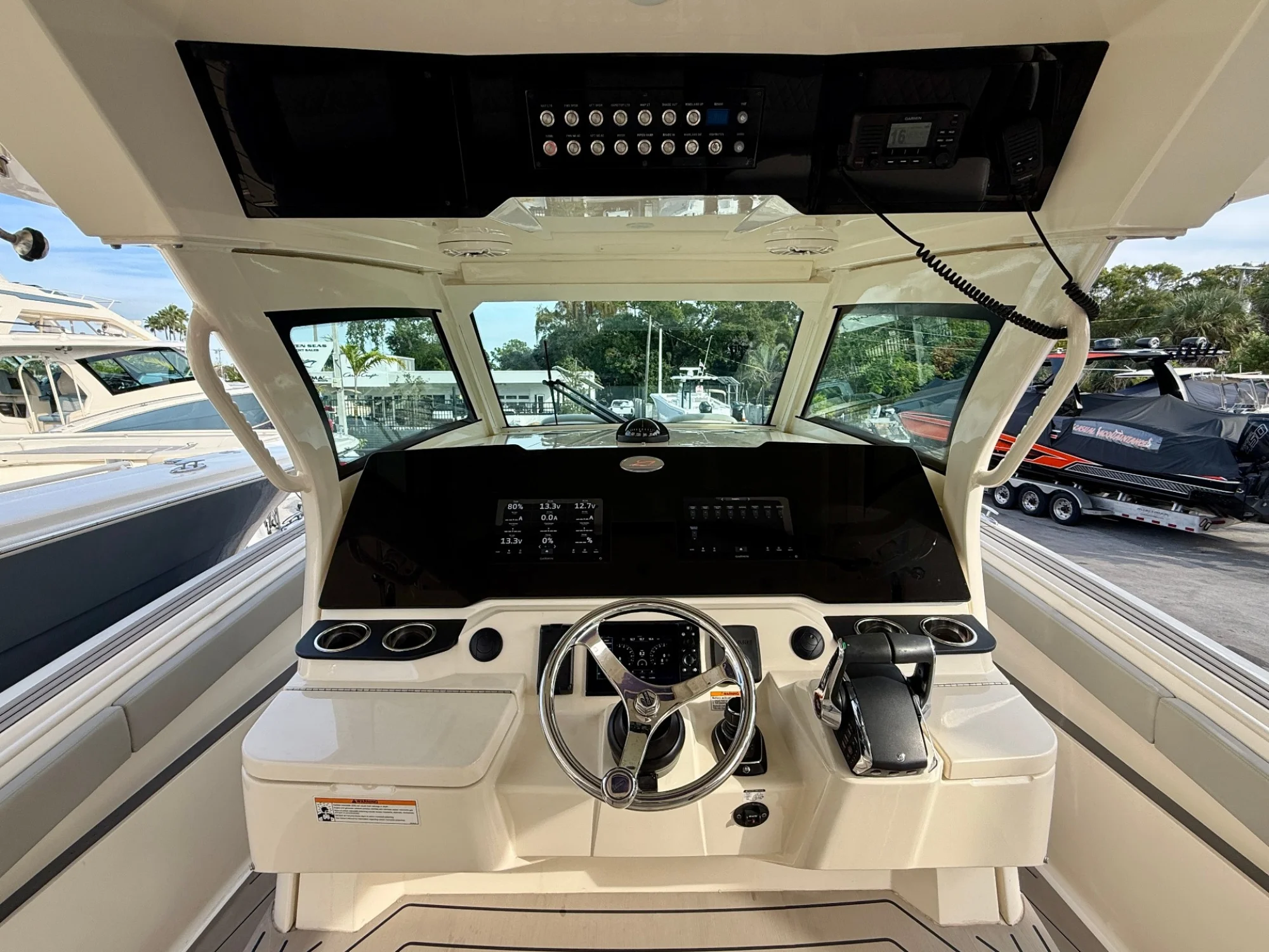 2023 Scout 377 LXF - Image 2