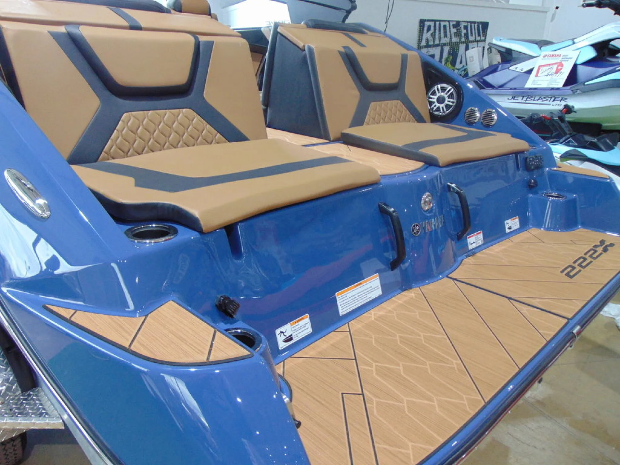 Yamaha Boats 222XD - Image 5