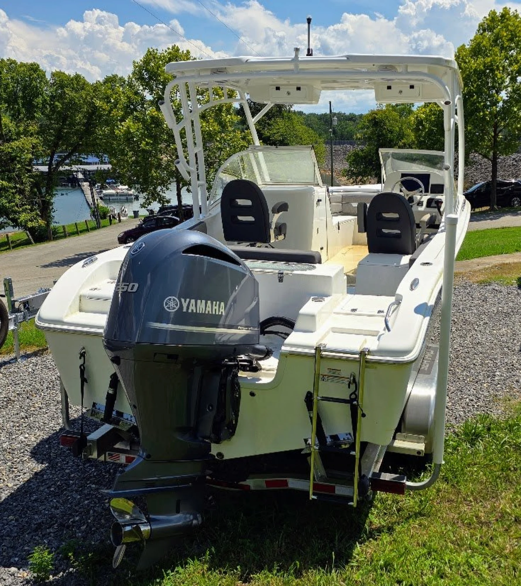 2024 Sea Pro 240 DC Sport w/ Trailer - Image 3