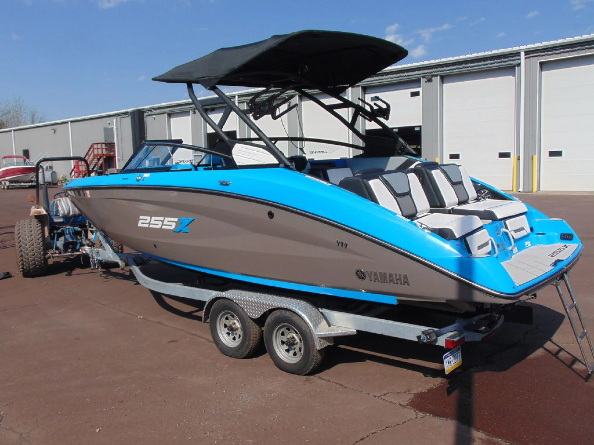 Yamaha Marine 255XD - Image 3