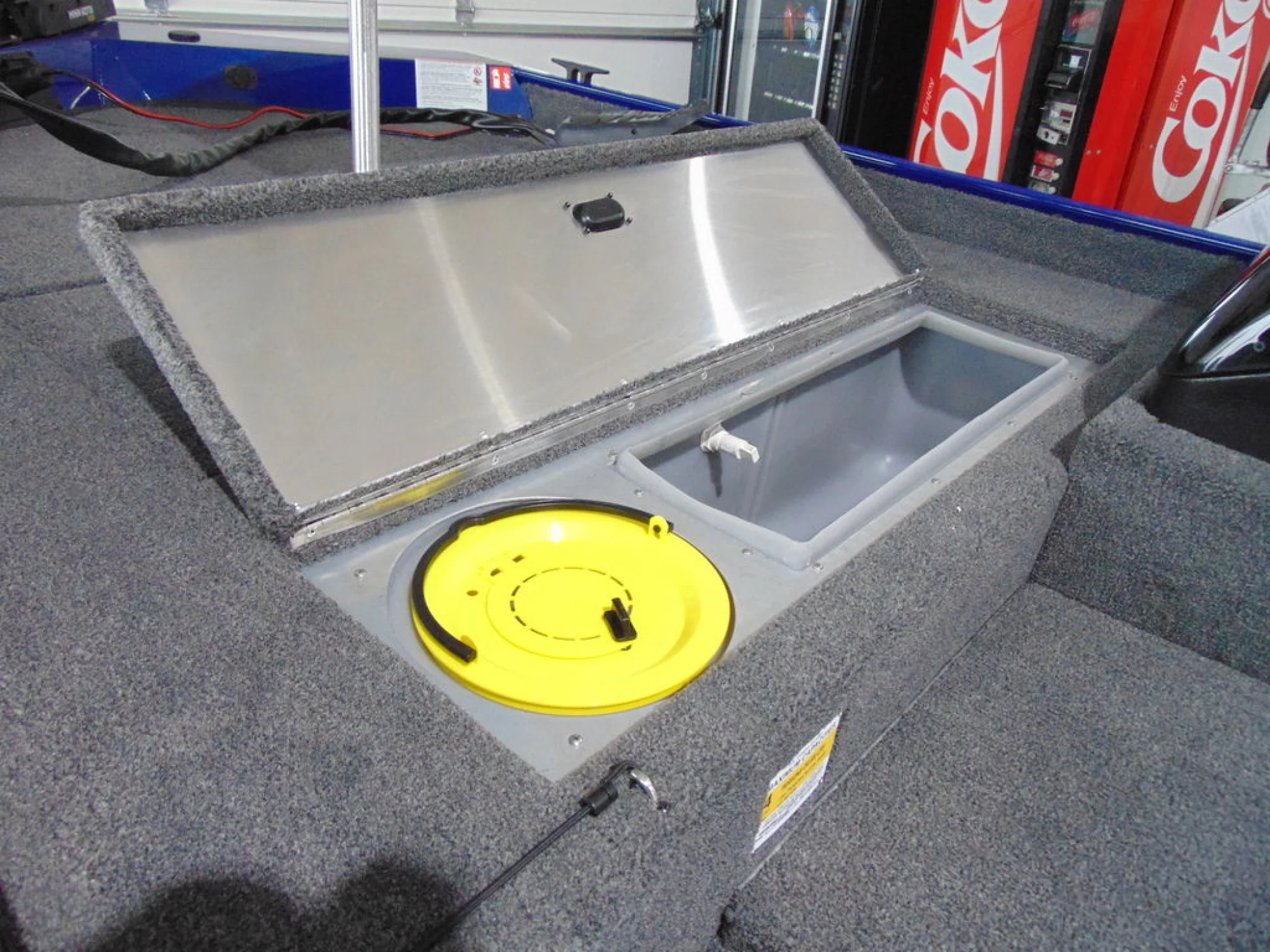 Crestliner 1700 Storm - Image 5