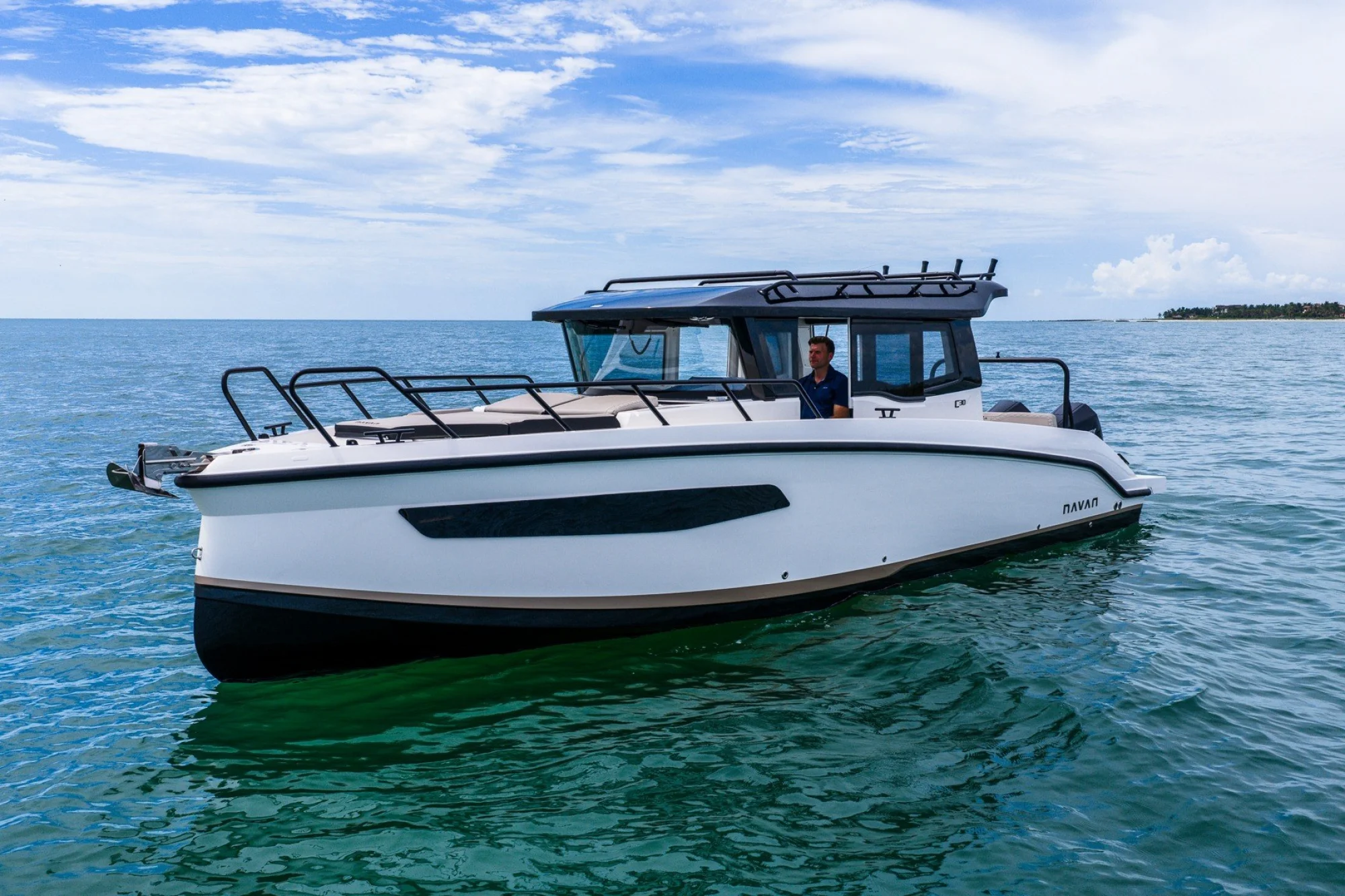 2026 Navan C30 - Image 2