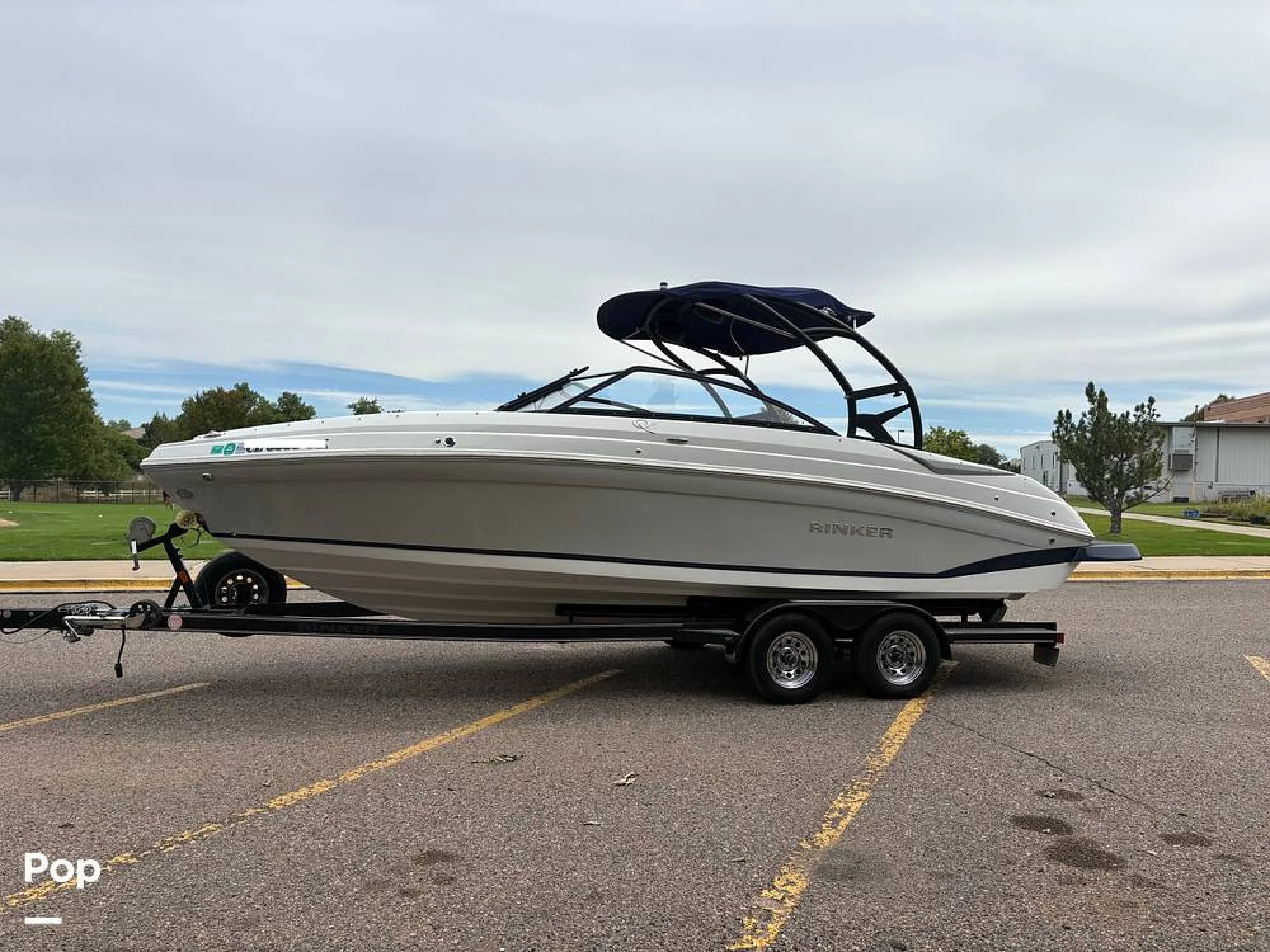 2018 Rinker Q5 - Main Image