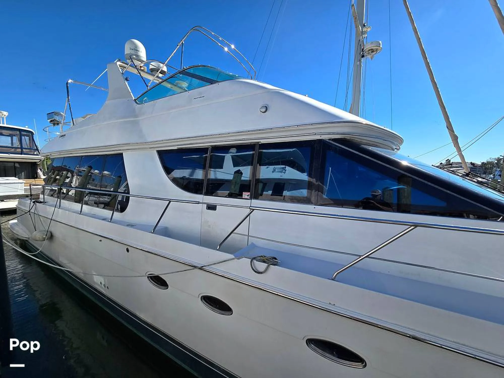 2001 Carver 570 Voyager Pilothouse - Main Image