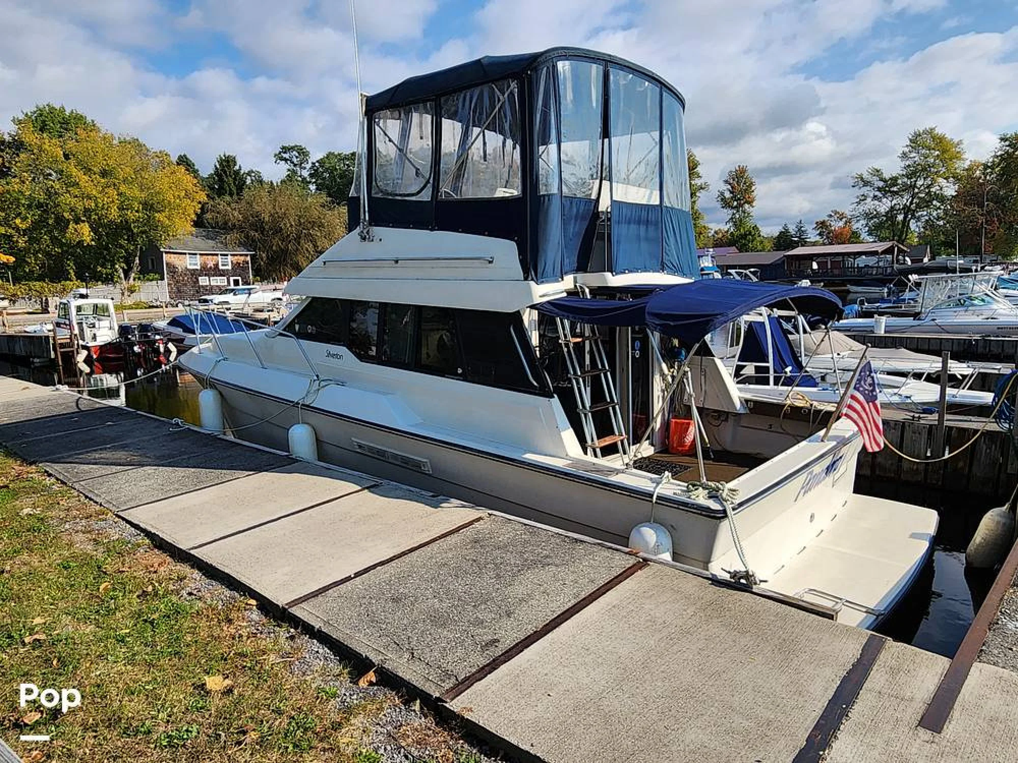 1990 Silverton 34 Convertible - Image 3