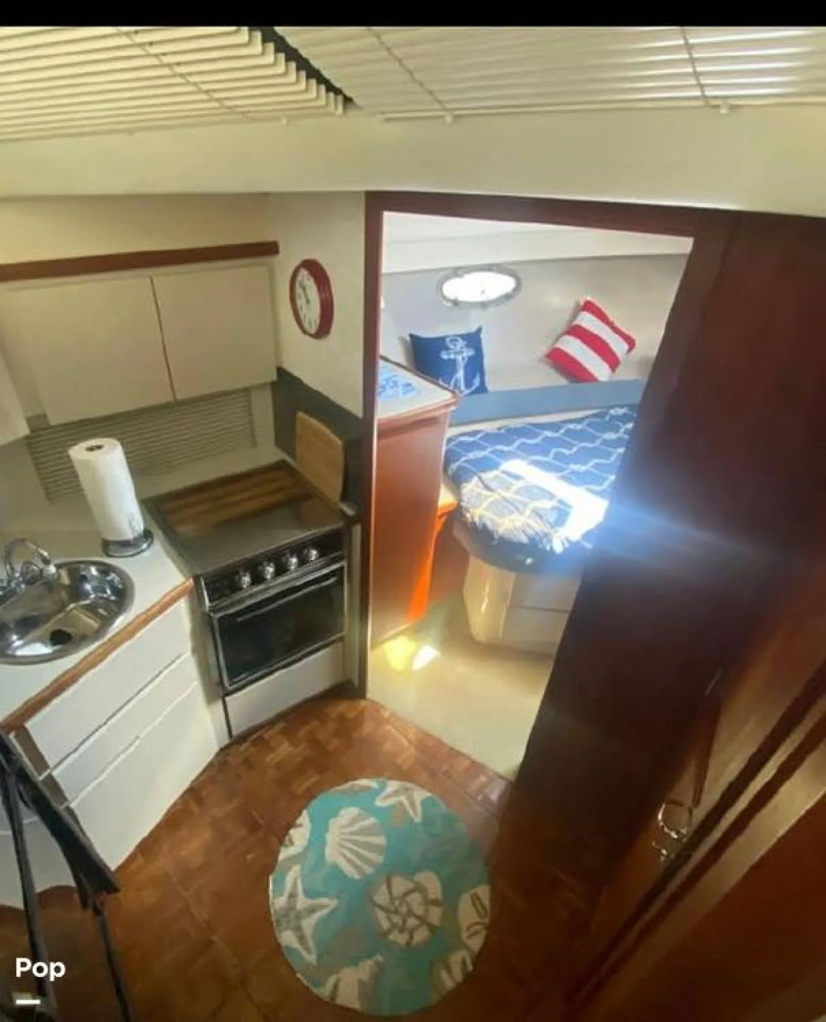 1992 Carver 33 Aft Cabin - Image 3