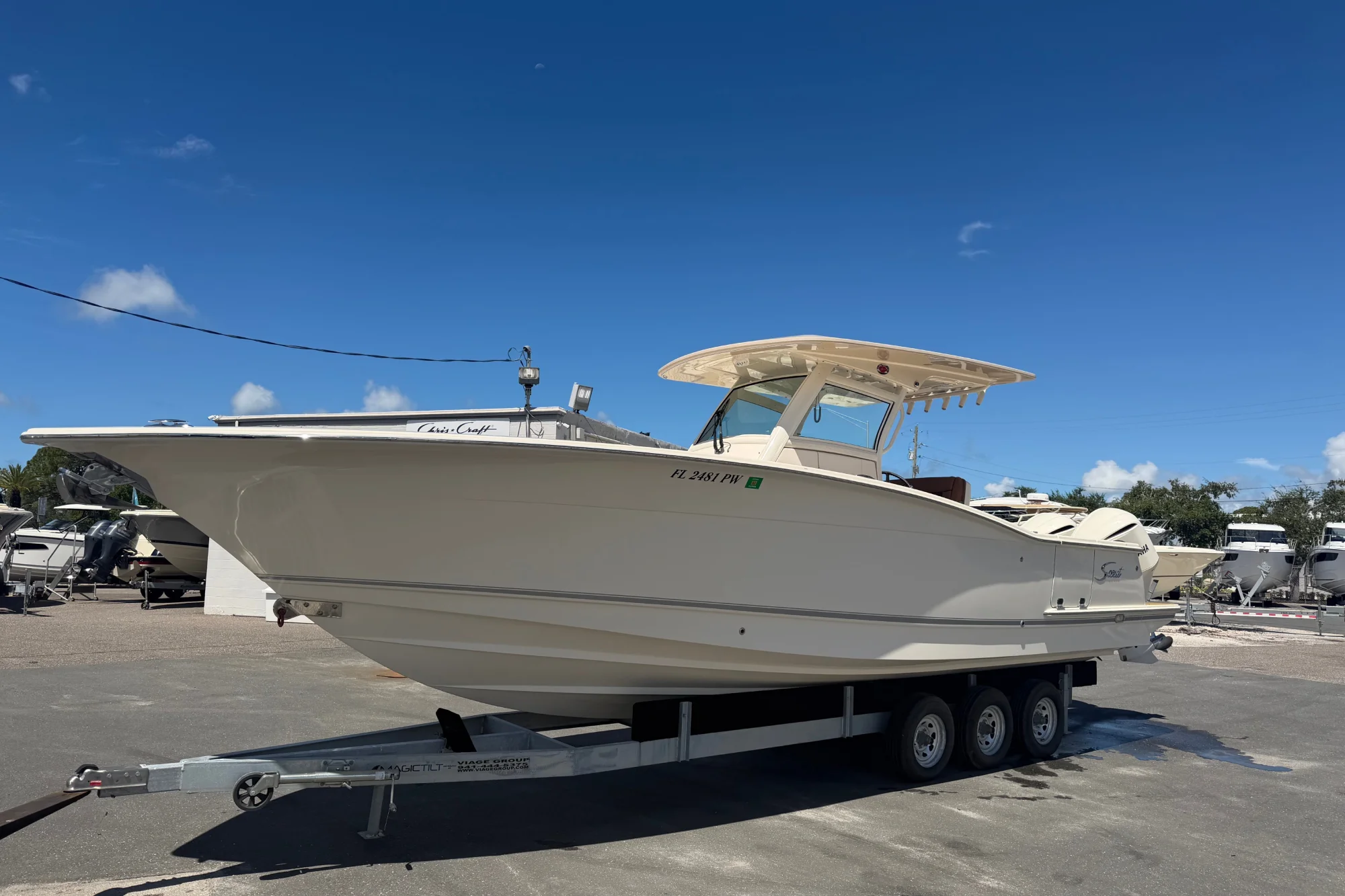 2015 Scout 320 LXF
