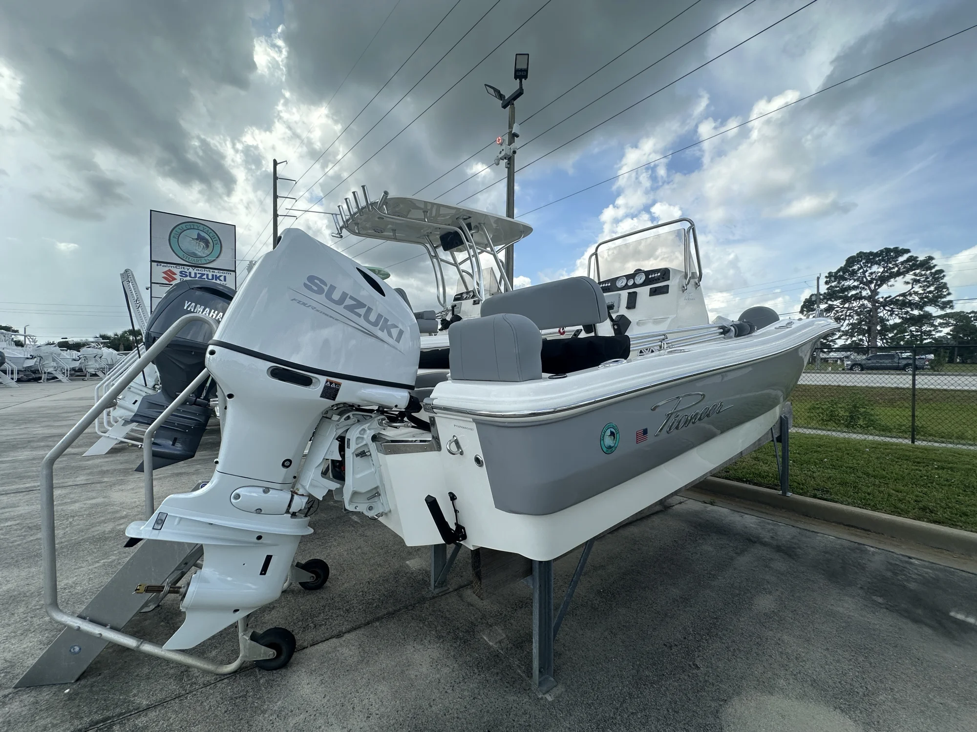 2027 Pioneer 180 Islander - Image 3