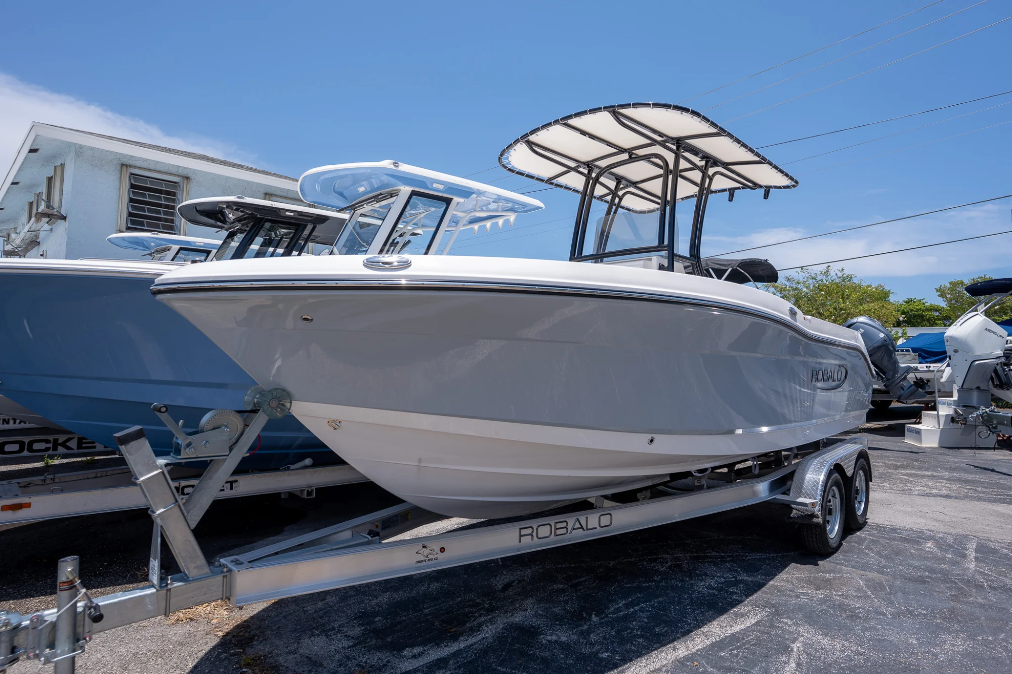 2025 ROBALO R200 - Image 3