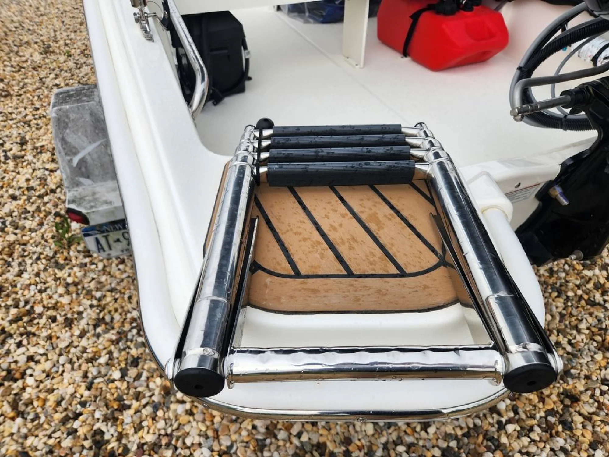 Boston Whaler 130 Super Sport - Image 5