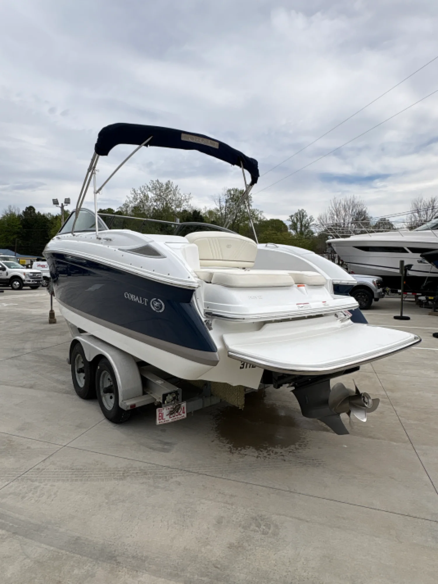 2008 Cobalt 232 - Image 4