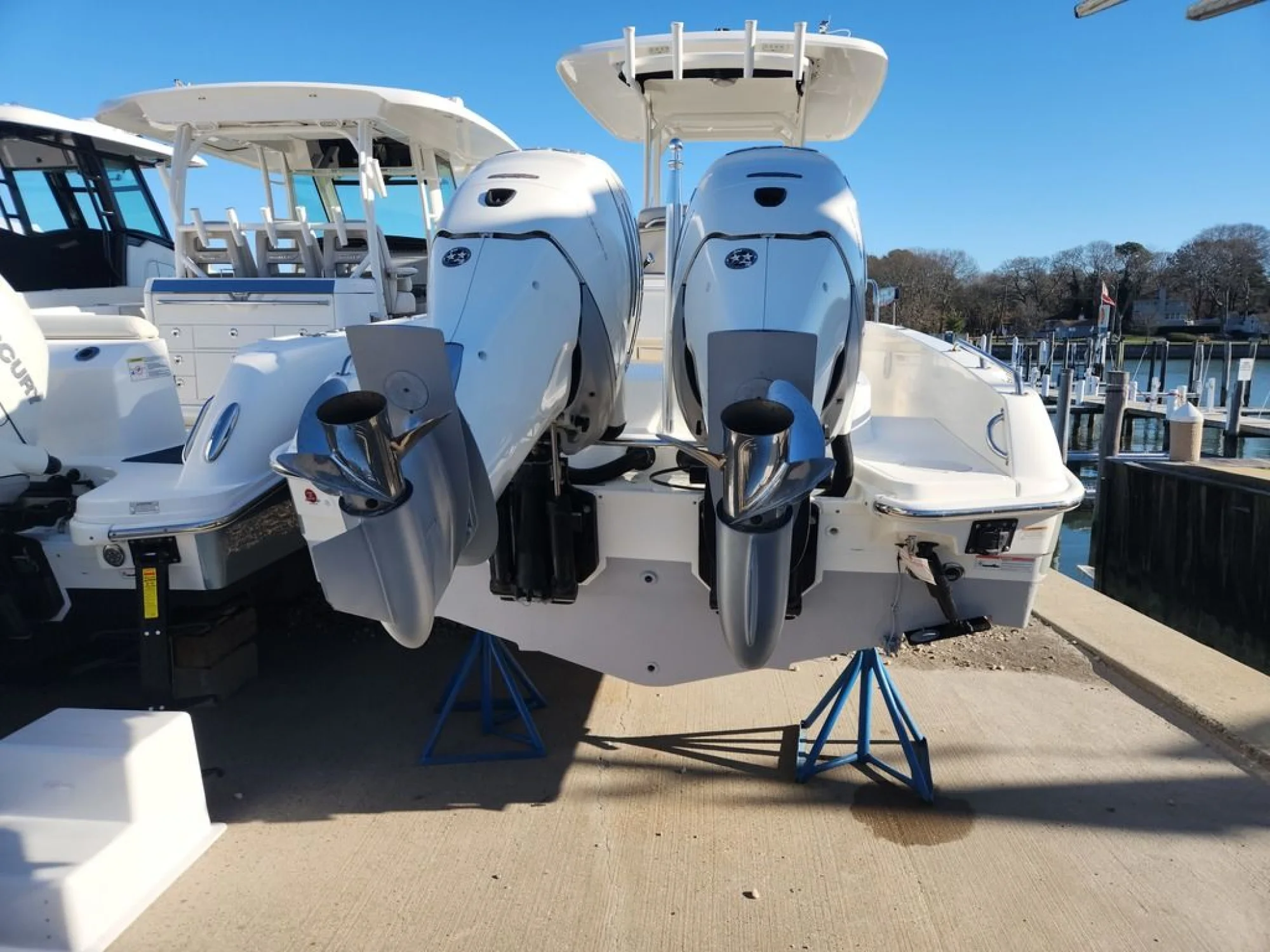 Boston Whaler 270 Dauntless - Image 4