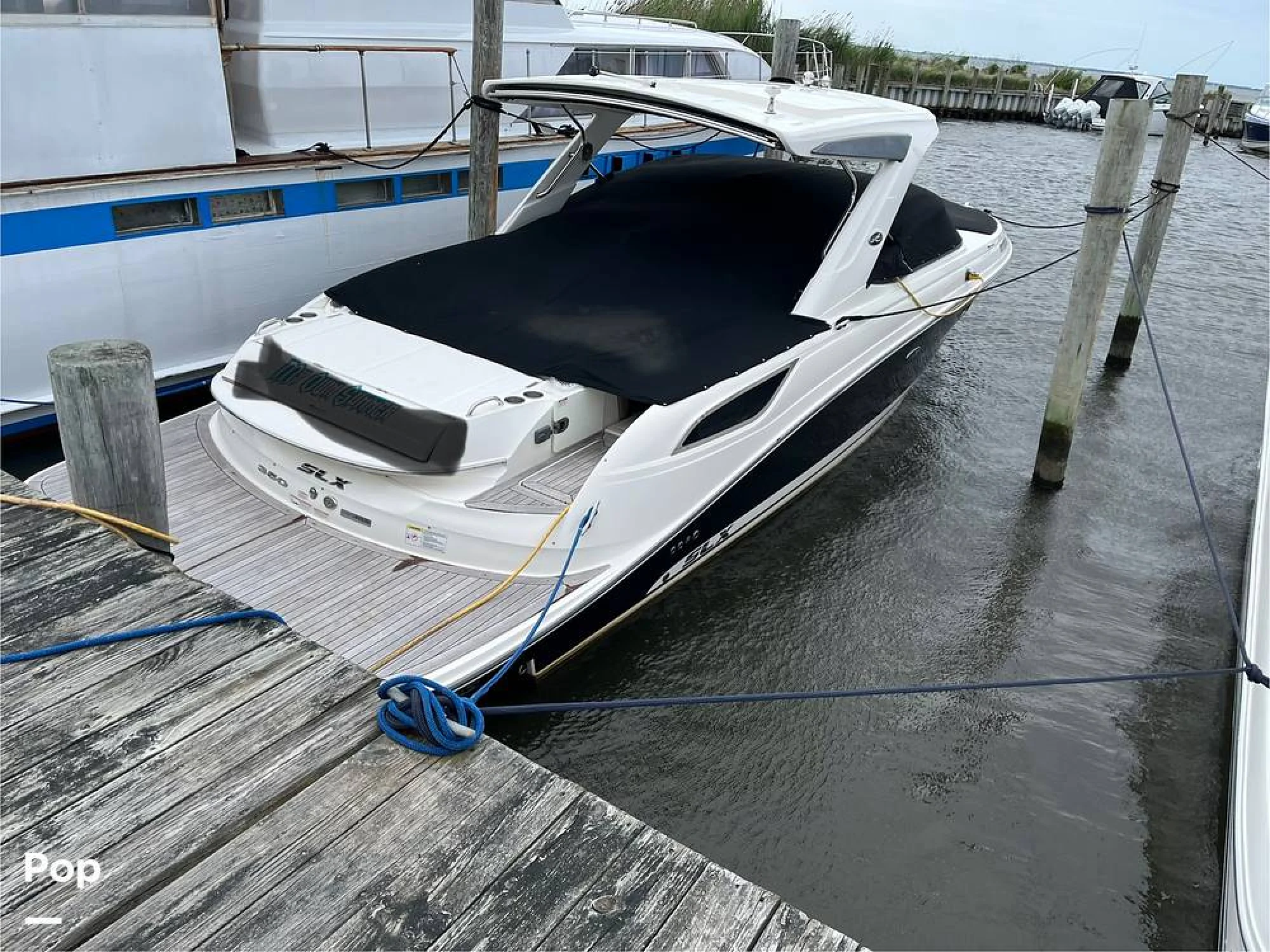 2016 Sea Ray SLX 350 - Image 3