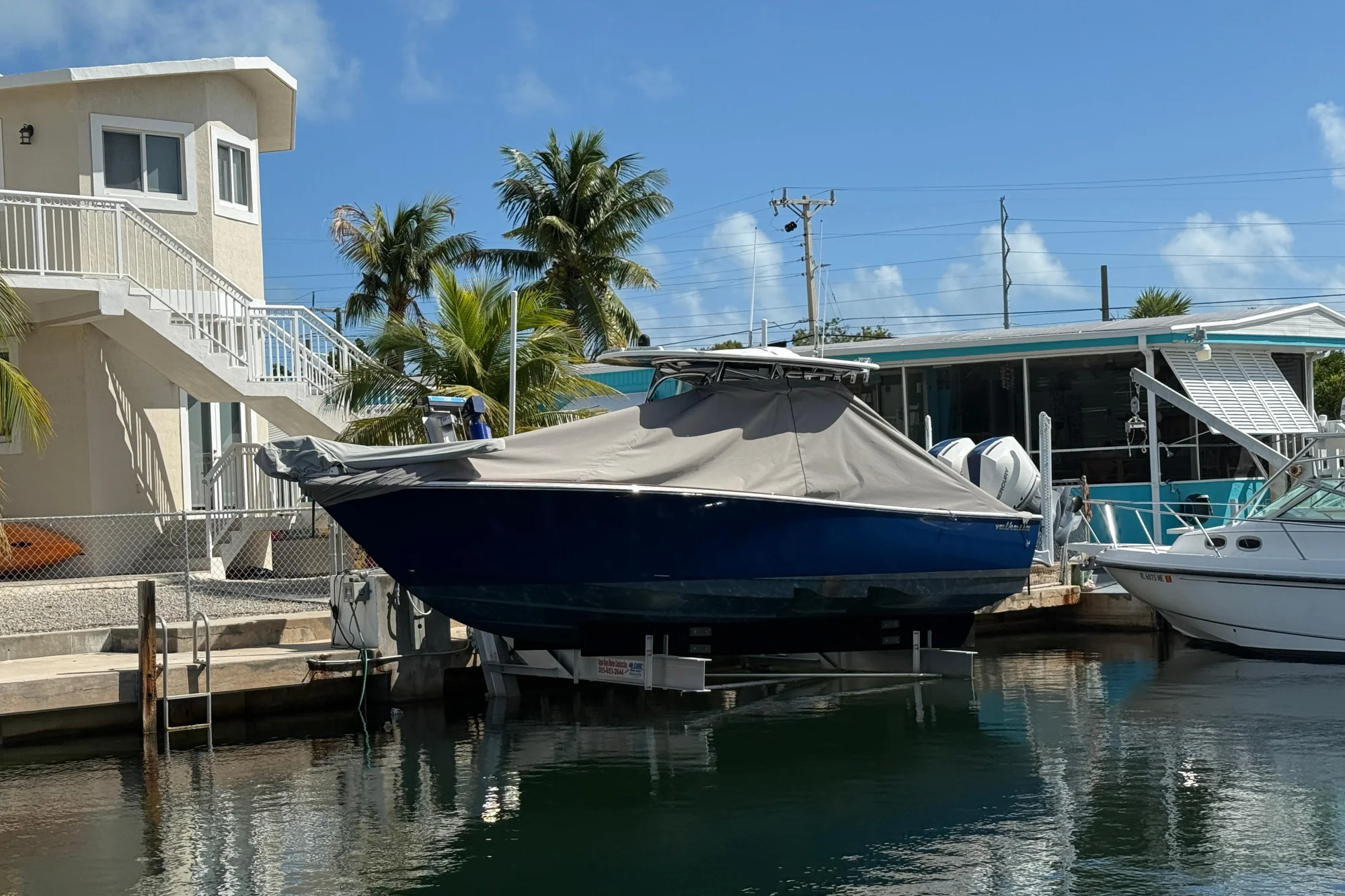 Valhalla Boatworks V-29 Hybrid - Image 2