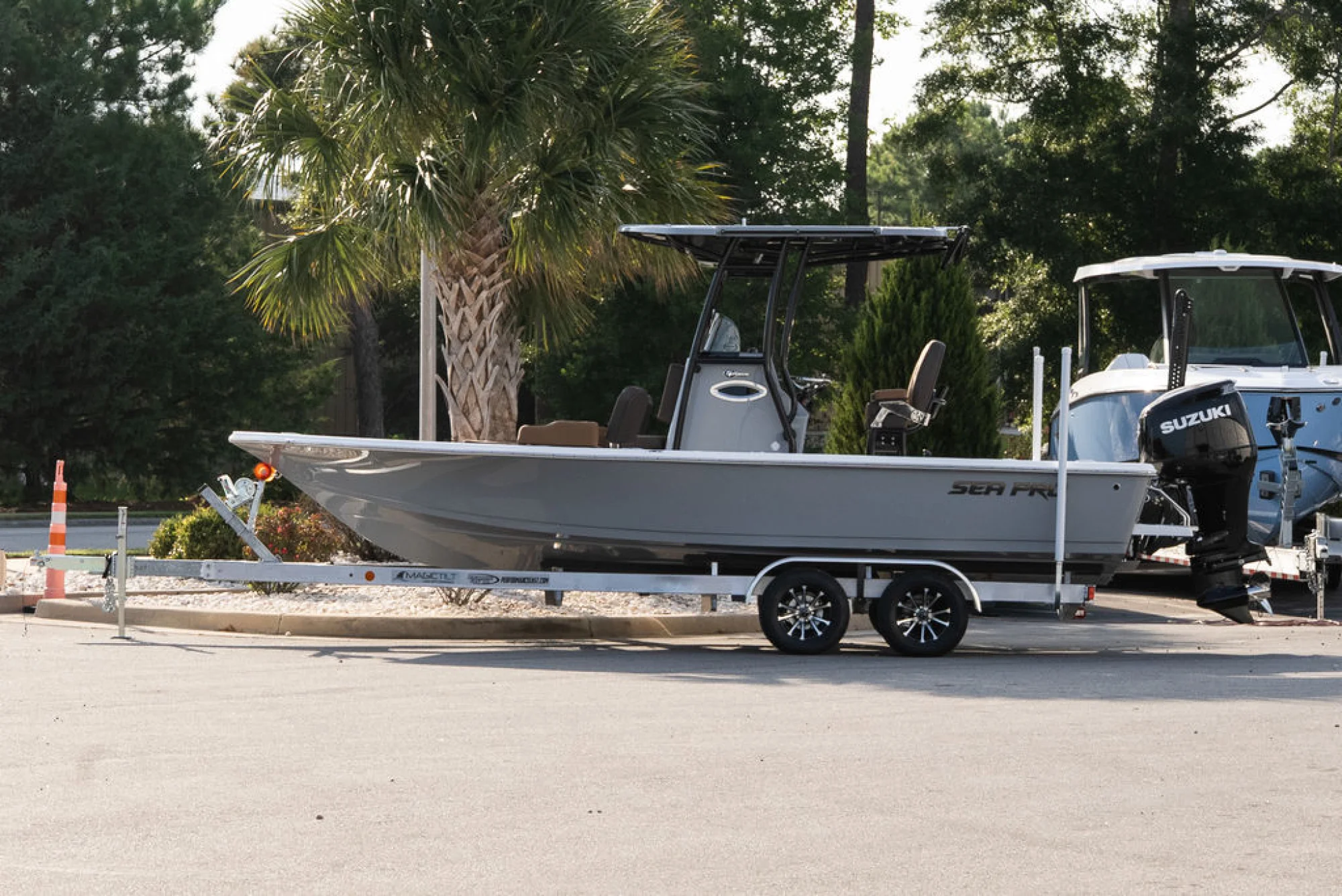 Sea Pro 230DLX - Main Image