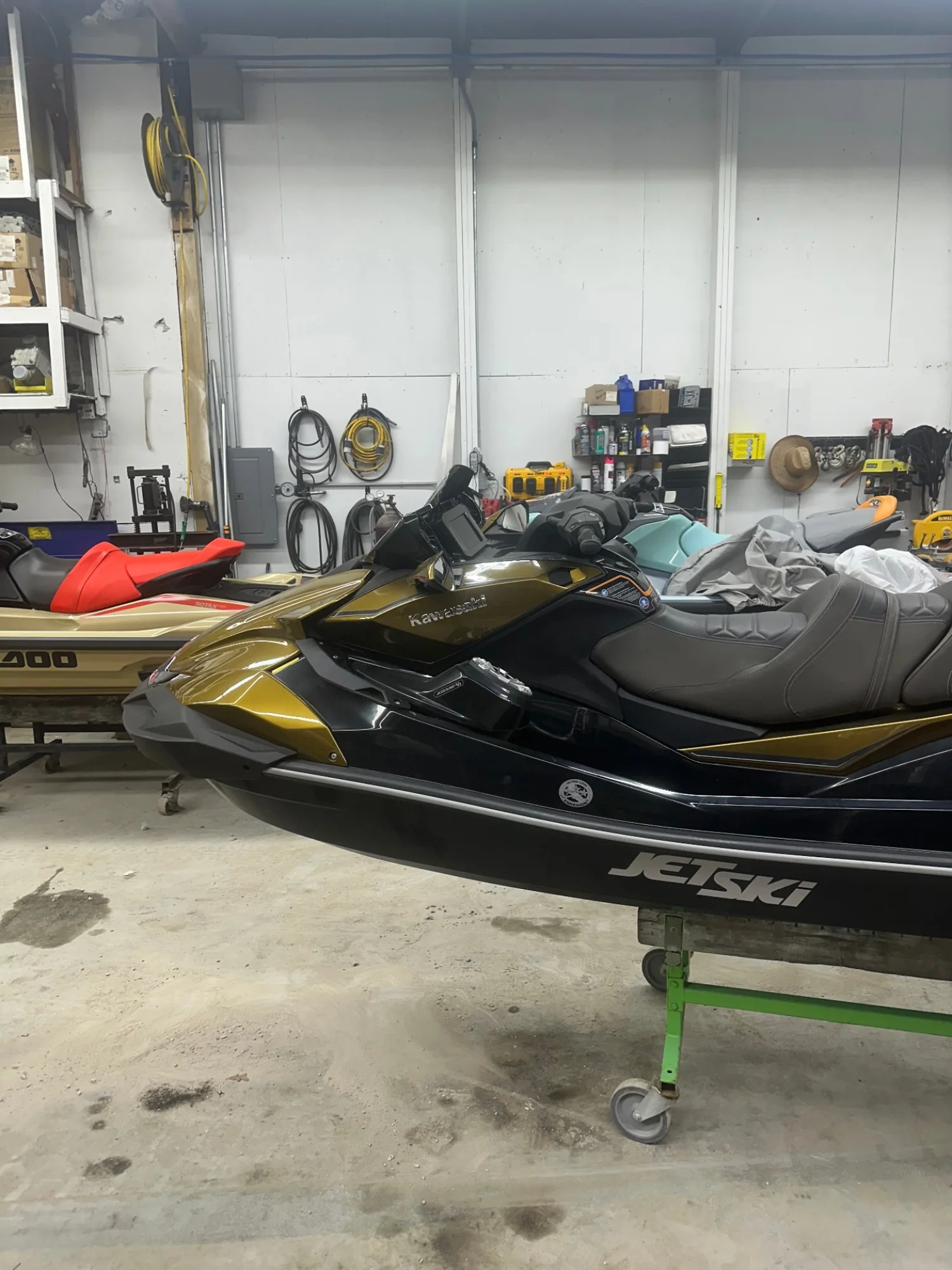 2023 Kawasaki Ultra 310 LX - Image 4