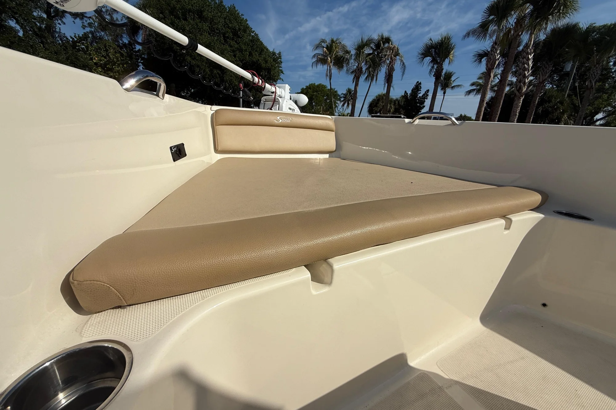 2020 Scout 195 Sportfish - Image 2