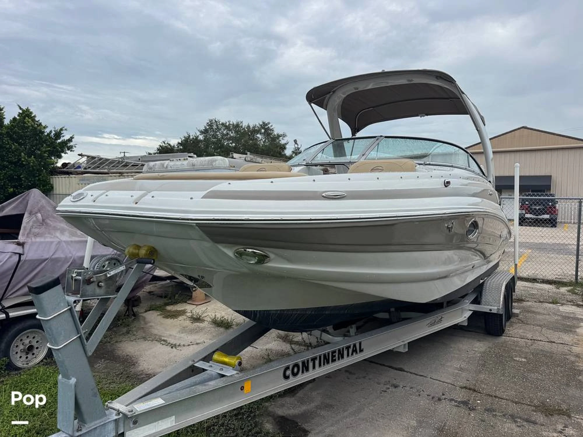2016 Crownline E4FS - Image 2