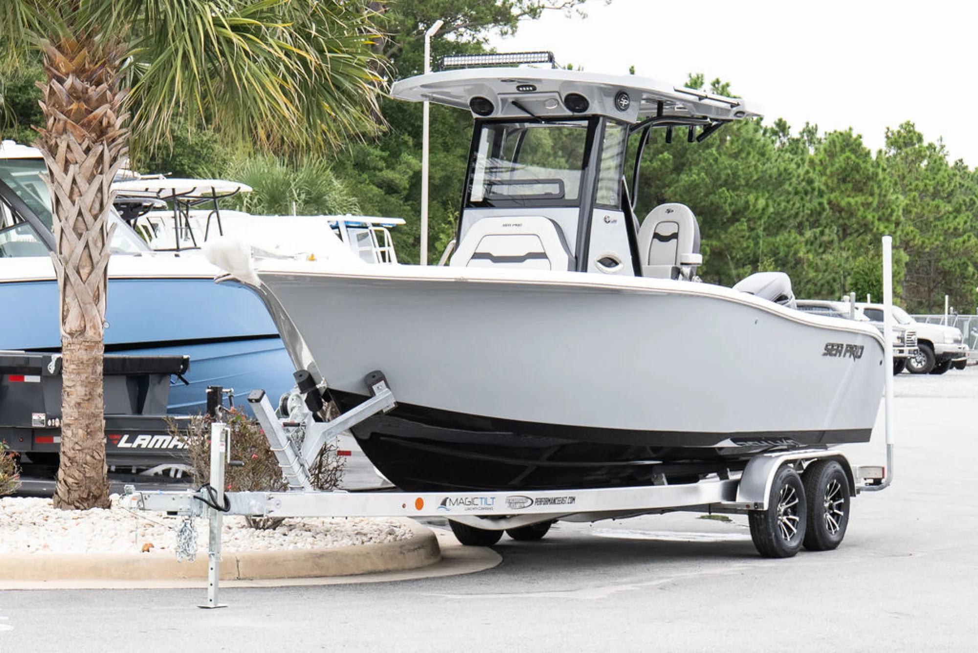Sea Pro 242 DLX - Image 2