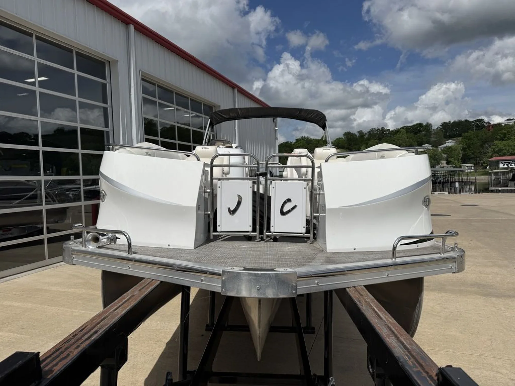 JC Tritoon  26 Sport - Image 3