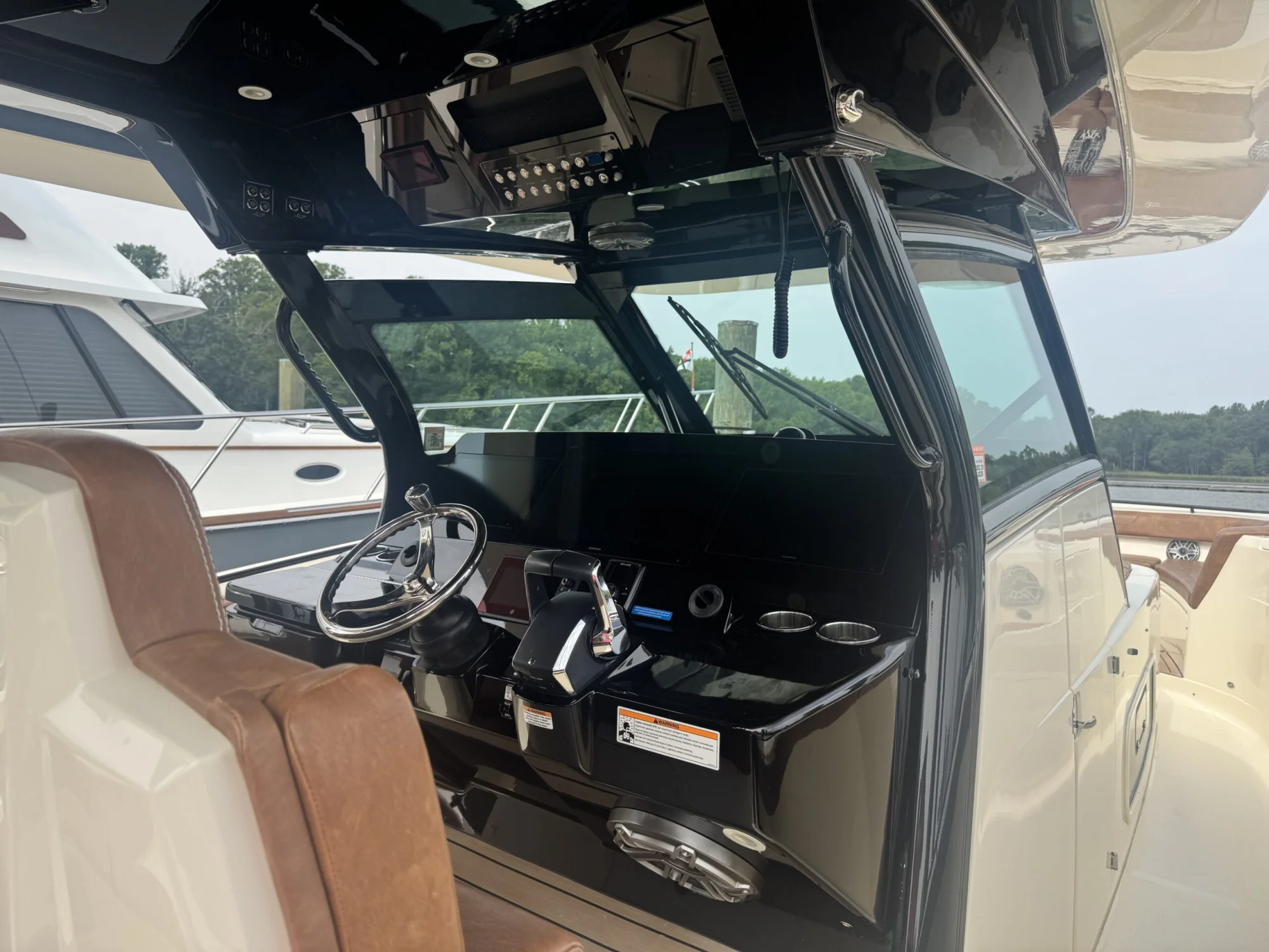 2023 Scout 400 LXF - Image 5