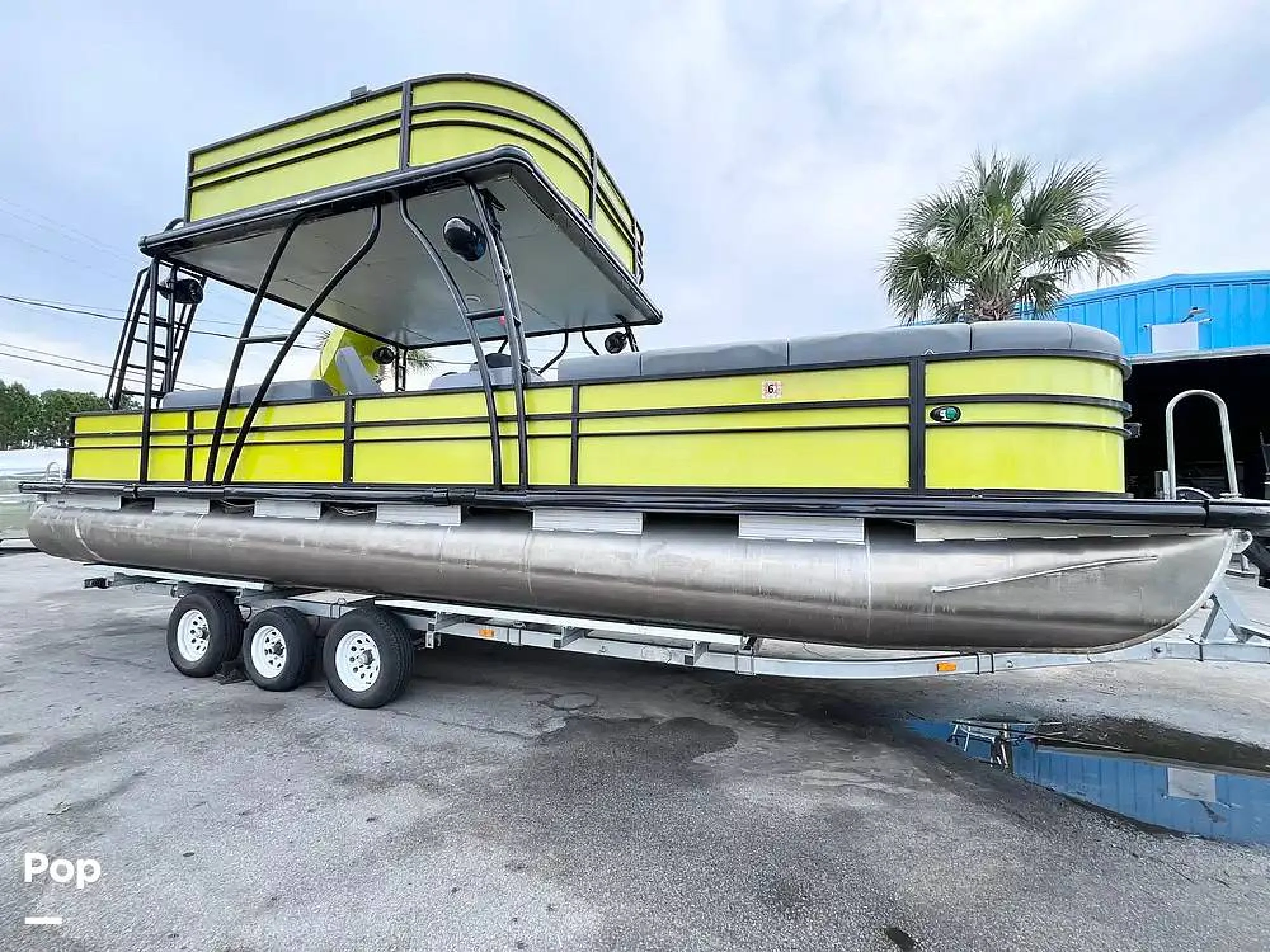 2024 Custom Craft 29 Double Decker - Image 5