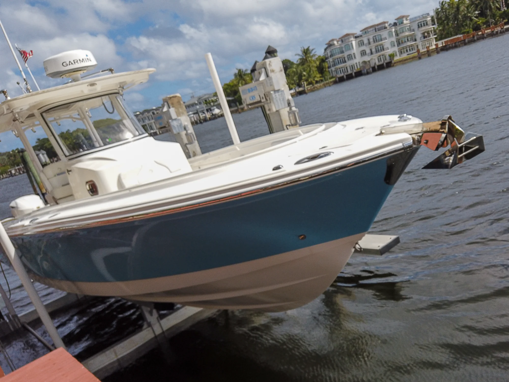 2015 320 Edgewater