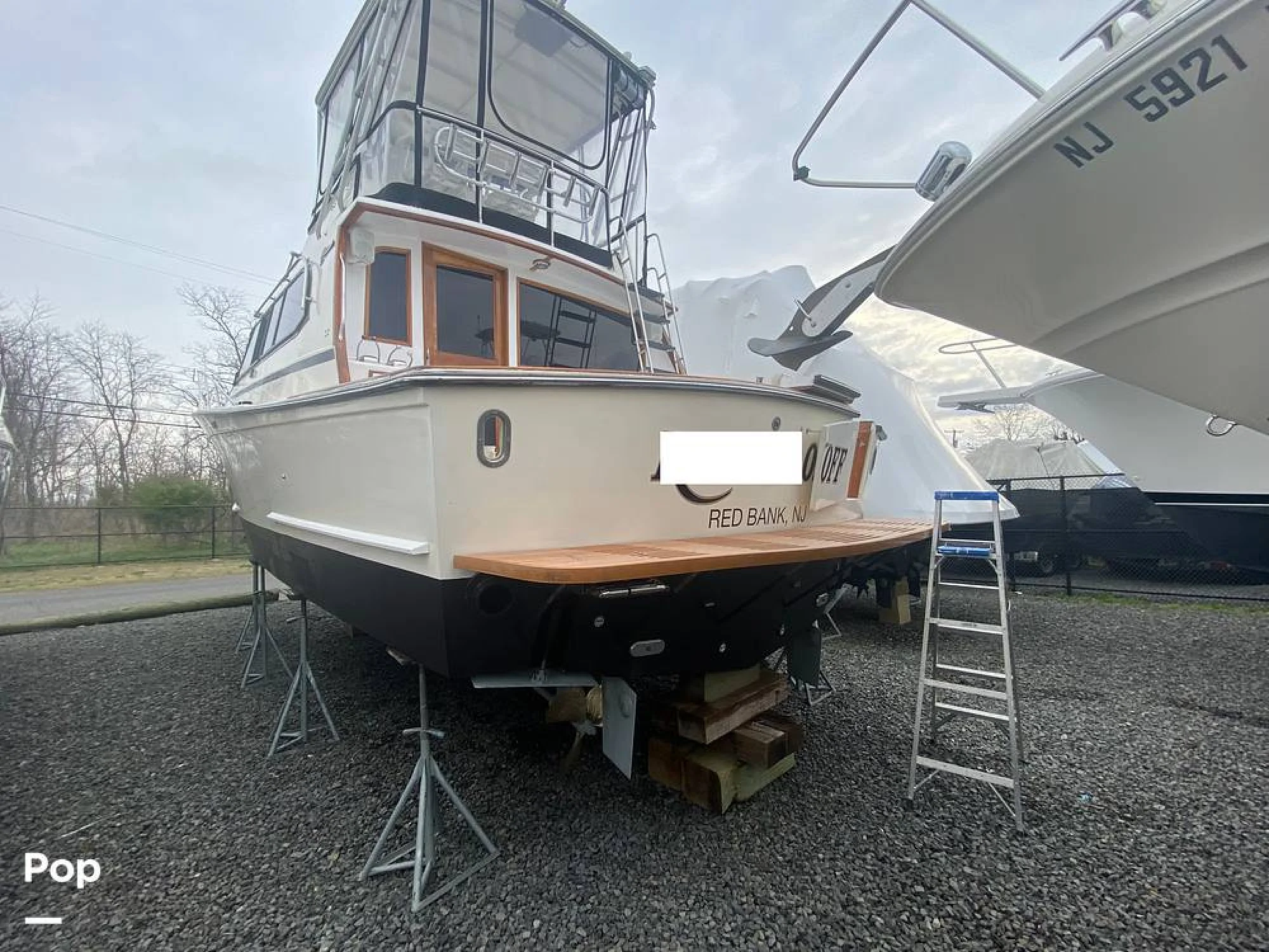 1989 Egg Harbor 41 Sportfish - Image 2